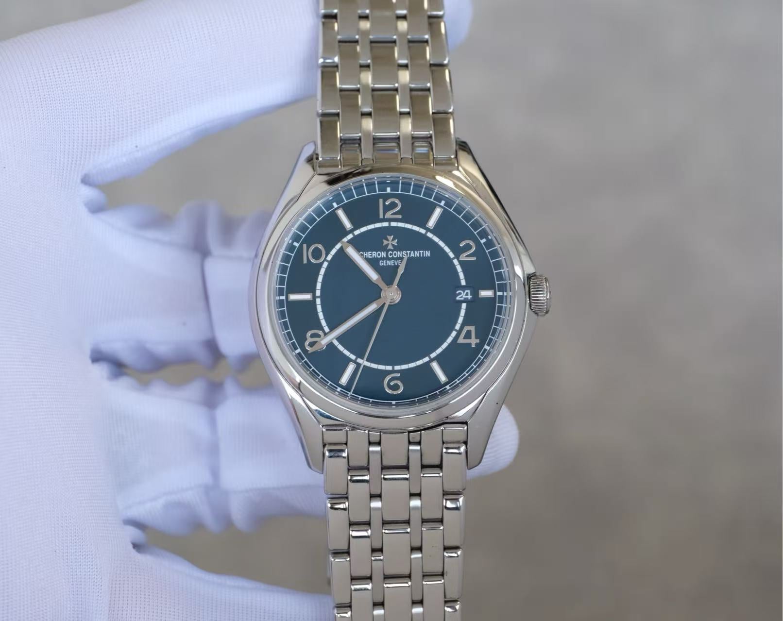 ✦ 江诗丹顿 Vacheron Constantin 伍陆之型系列 4600E/110A-B487 蓝盘精钢 40毫米 2022年全套带发票