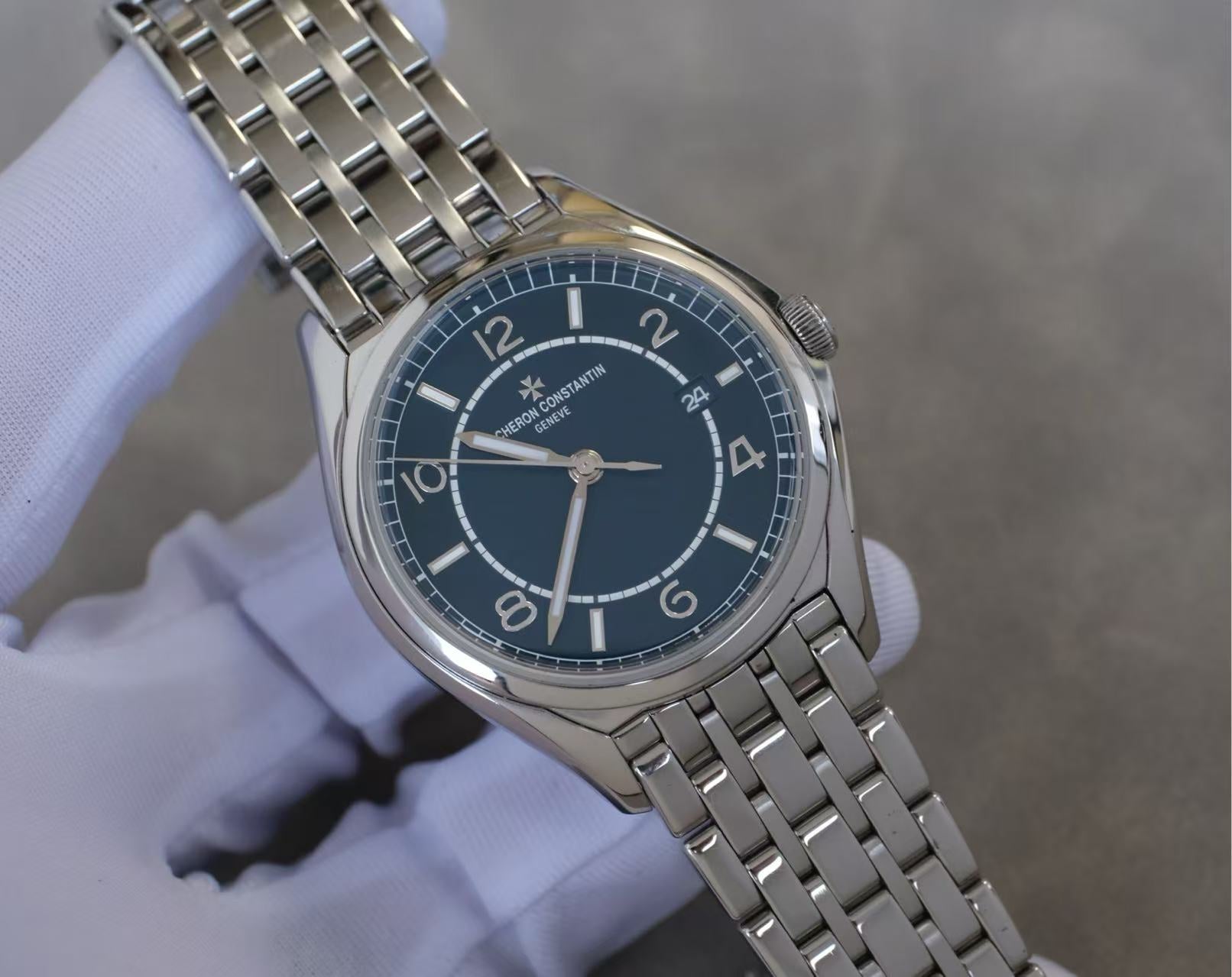 ✦ 江诗丹顿 Vacheron Constantin 伍陆之型系列 4600E/110A-B487 蓝盘精钢 40毫米 2022年全套带发票