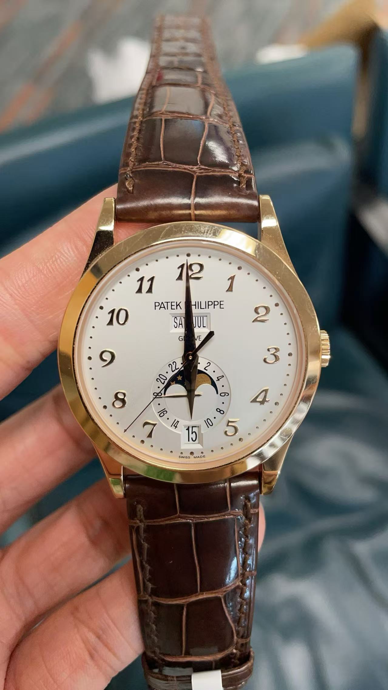 ✦ Patek Philippe Complications Timepiece 5396R-012 Annual Calendar Moon Phase 18K Rose Gold 38.5mm (Single Watch)