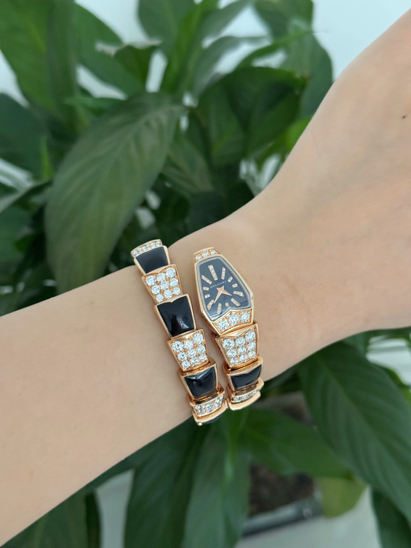 宝格丽 Bvlgari Serpenti系列 101790 26毫米 18K玫瑰金镶钻 石英女表 99新单表