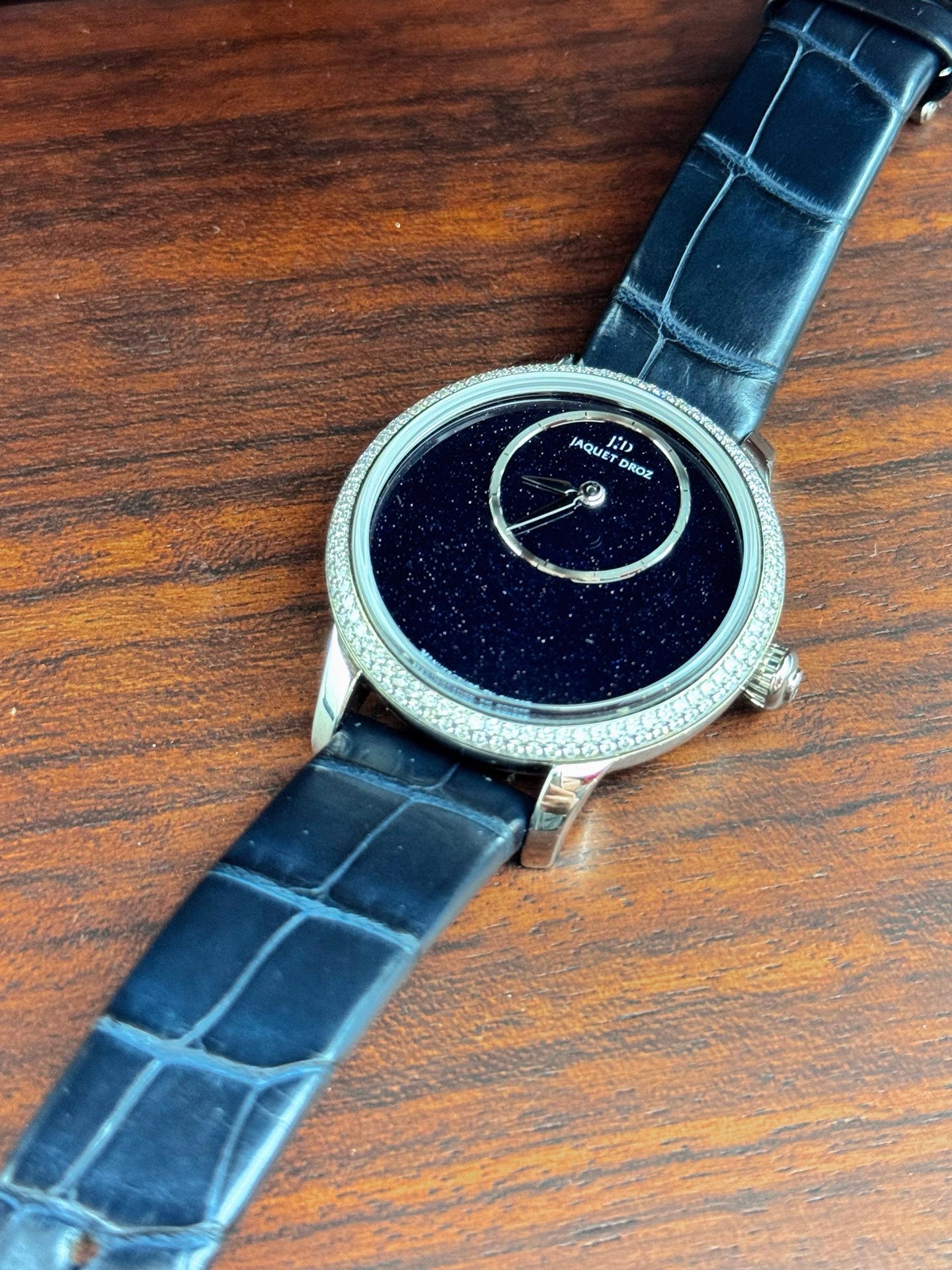 Jaquet Droz Petite MacPherson d'Or series J005000271, 35mm automatic mechanical watch with aventurine and diamond settings, 99% new.