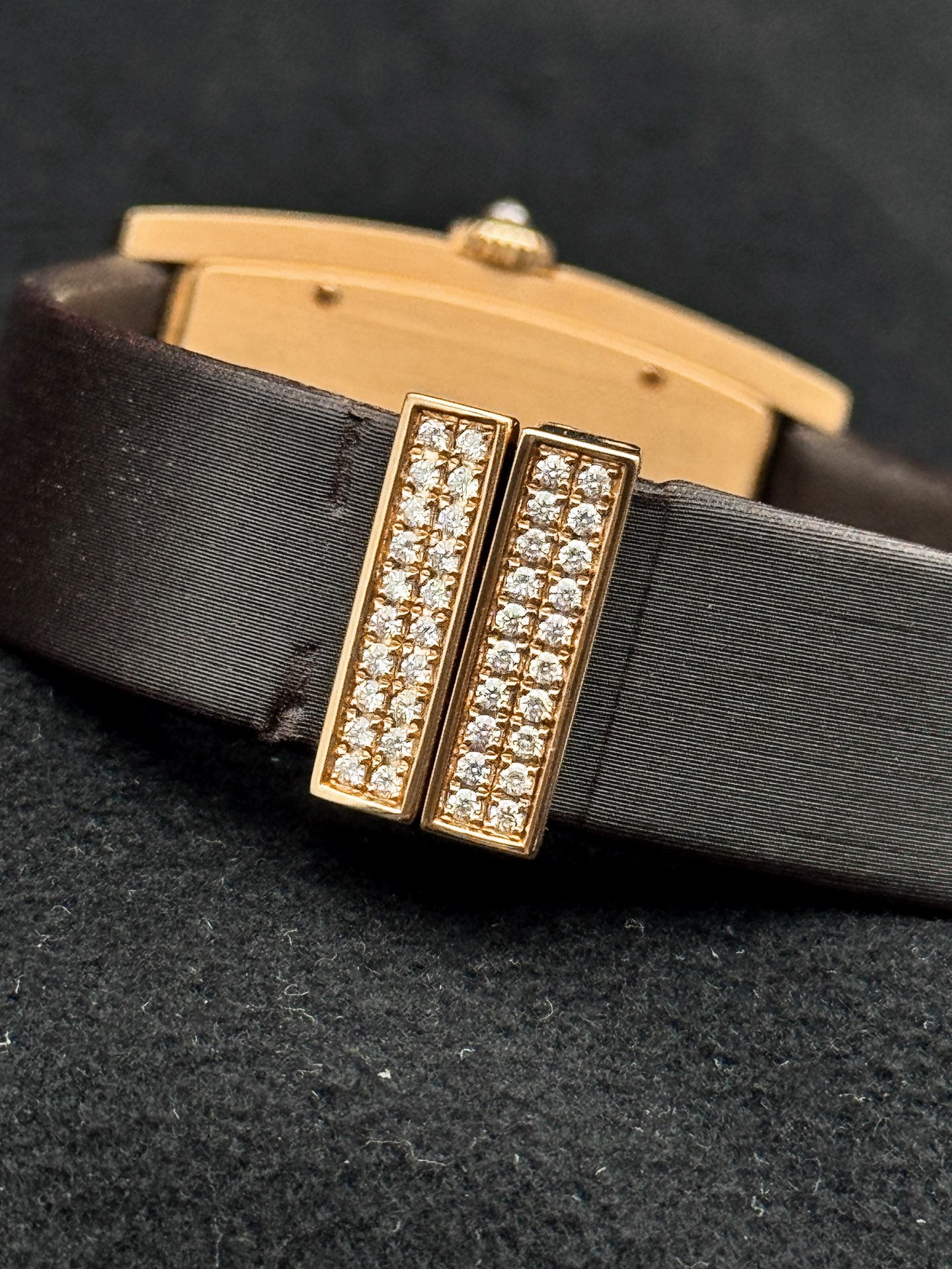 伯爵 Piaget Limelight Gala系列 G0A33090 18K玫瑰金镶钻 满天星 27毫米 石英女表 99新单表