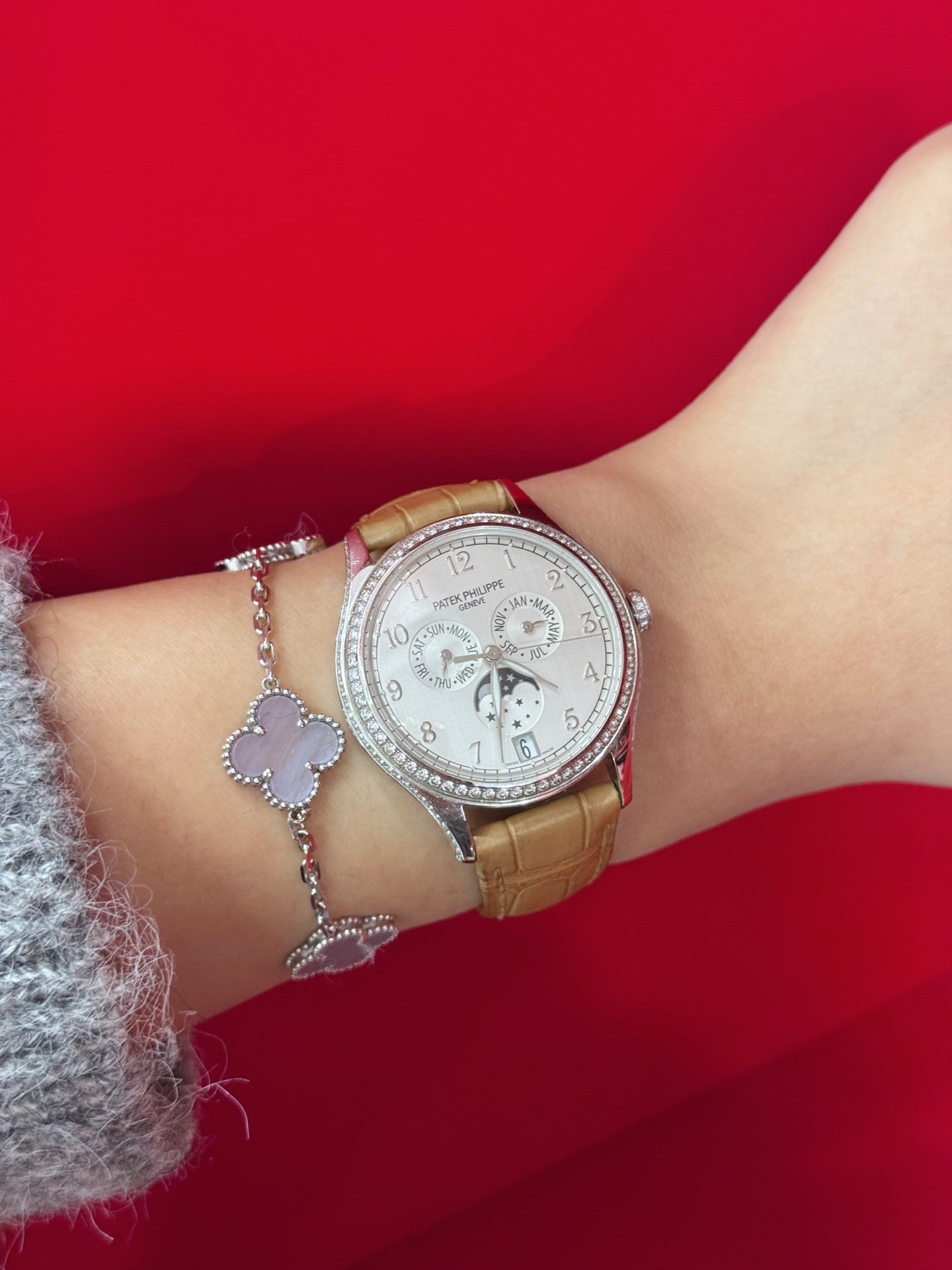 百达翡丽 Patek Philippe 复杂功能时计系列 4947G-010 18K白金镶钻 38毫米 年历月相 98新单表