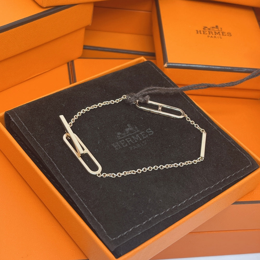 Hermès Chaine d'Ancre Pig Nose Bracelet, 18K Rose Gold, SH No., Exquisite, In Stock, Comes with Box