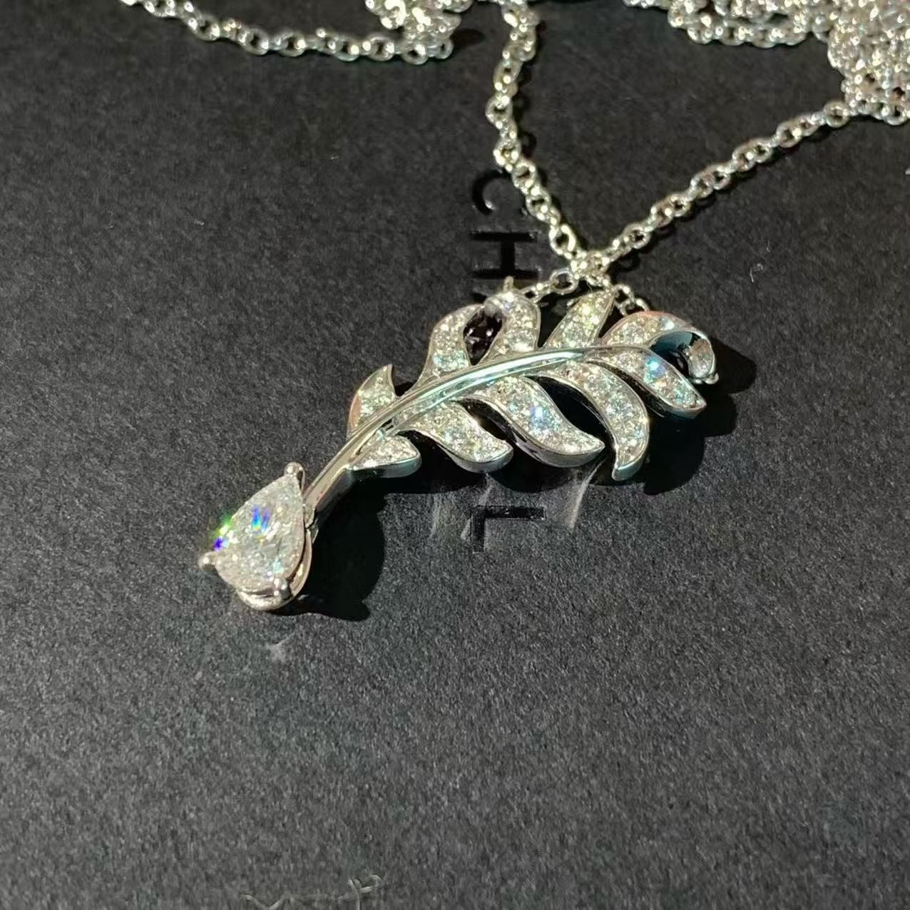 Chanel Plume de Chanel Feather Collection 18K White Gold Full Diamond Necklace 0.5ct D Color VVS2 2021 Full Set