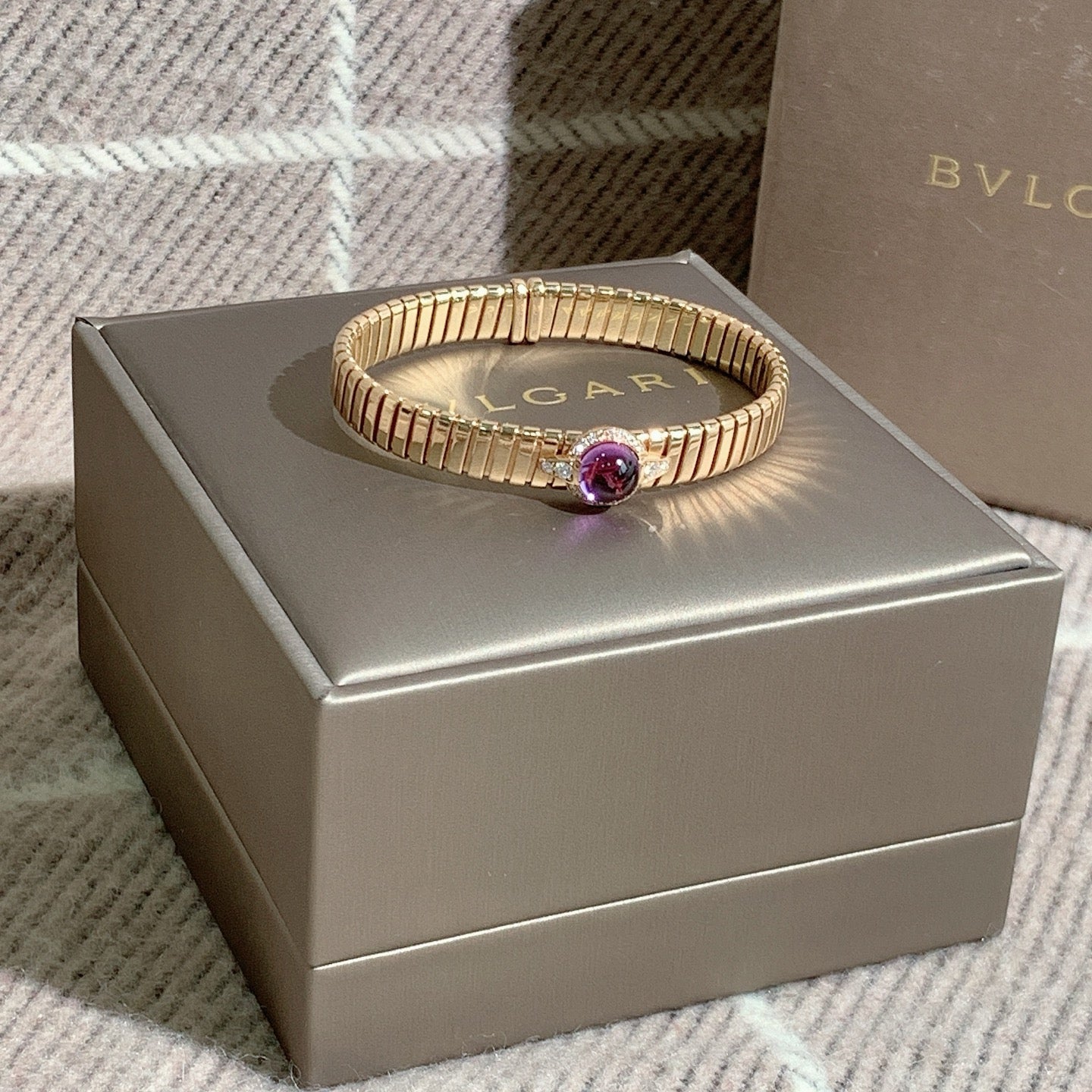 ✦ BVLGARI Tubogas Collection 18K Rose Gold Pavé Amethyst Flex Bangle, Size M (2022 Full Set/Gold Weight 42g)