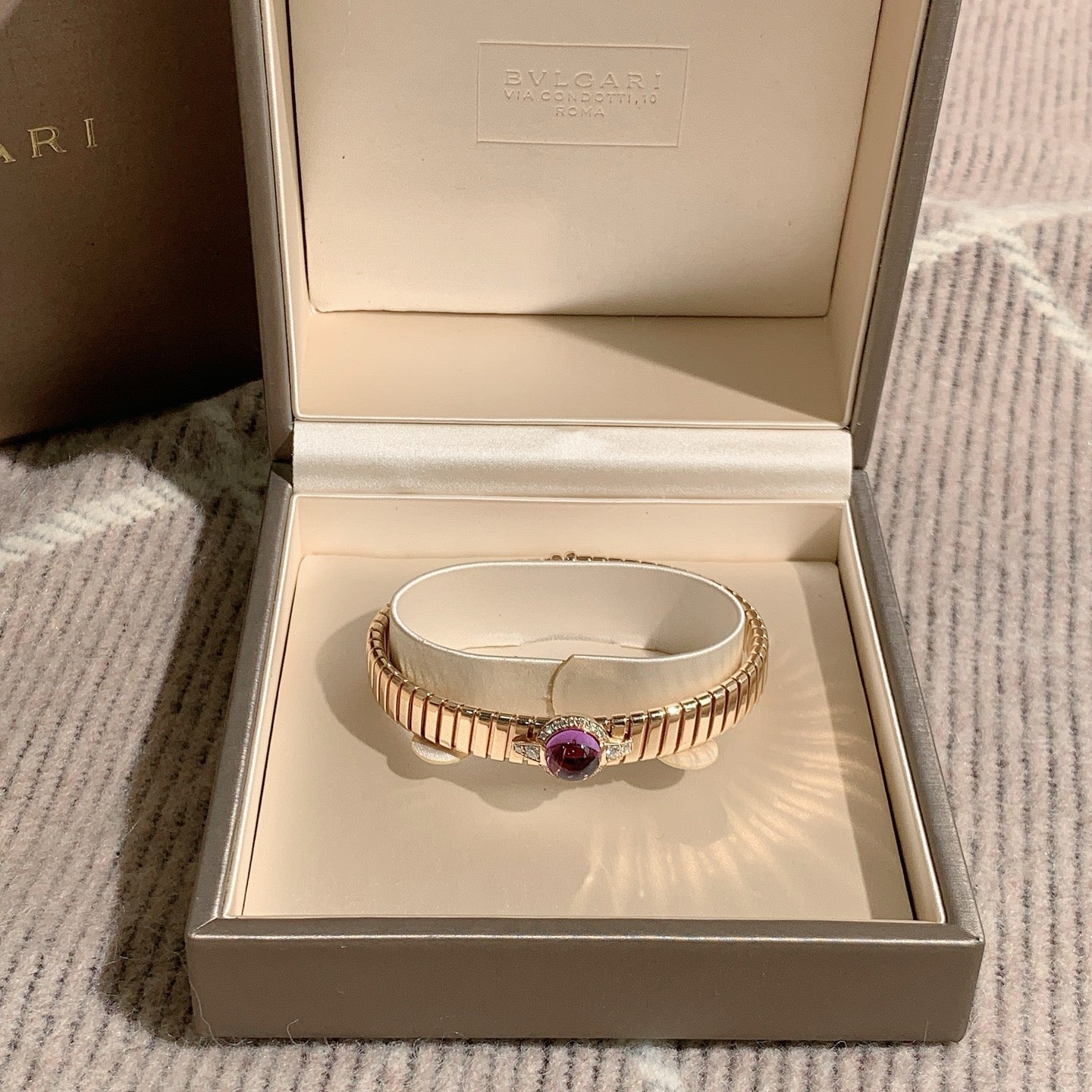✦ BVLGARI Tubogas Collection 18K Rose Gold Pavé Amethyst Flex Bangle, Size M (2022 Full Set/Gold Weight 42g)