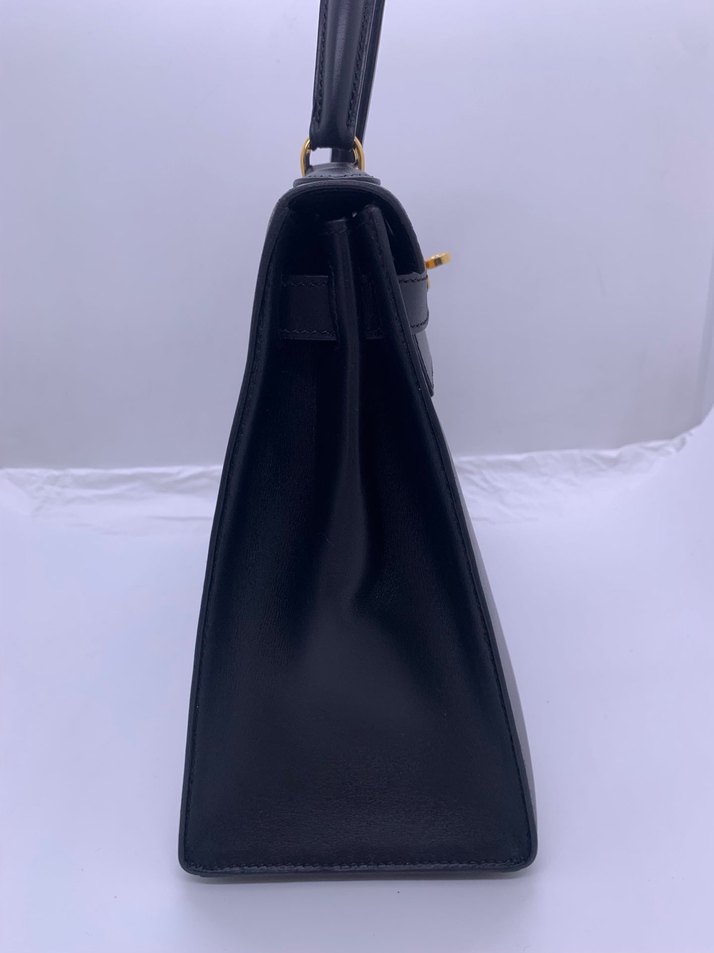 ✦ Hermès Kelly 28 bag, black Box leather, gold buckle, circle U engraving (vintage collector's item/classic black and gold)