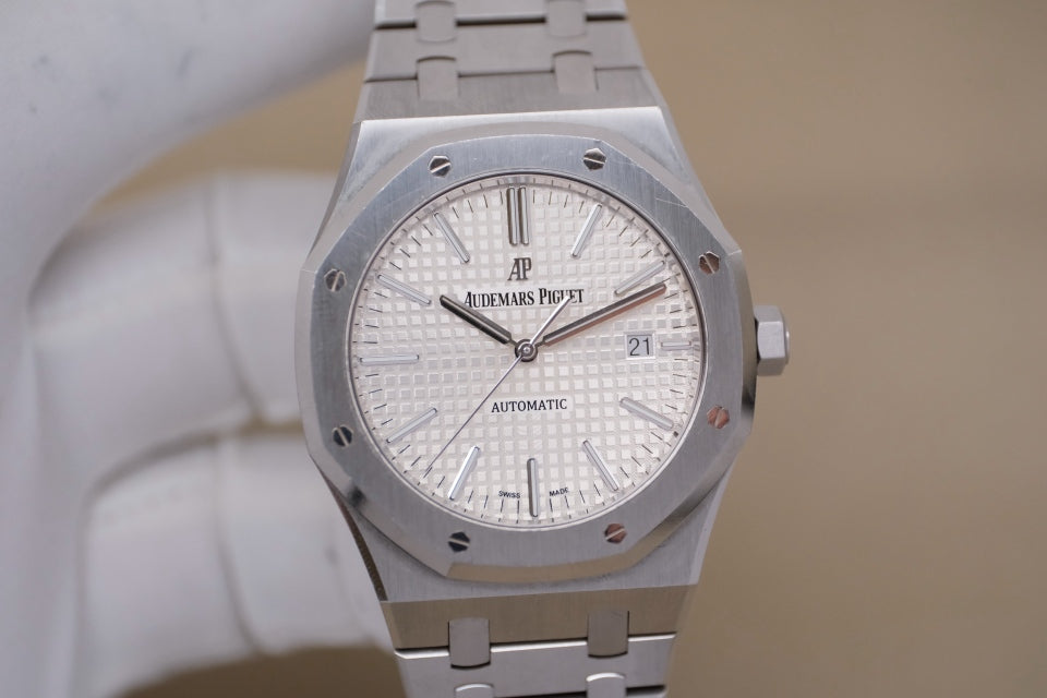 Audemars Piguet 爱彼 皇家橡树 15400ST.OO.1220ST.02 自动机械，2016年纸卡全套/20节，精钢 2016年 全套现货