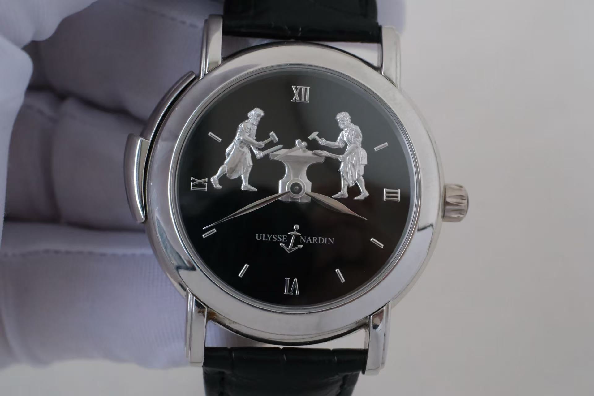 ✦ 劳力士 Rolex 星期日历型 36毫米 18K白金 樱桃红盘 皮带款