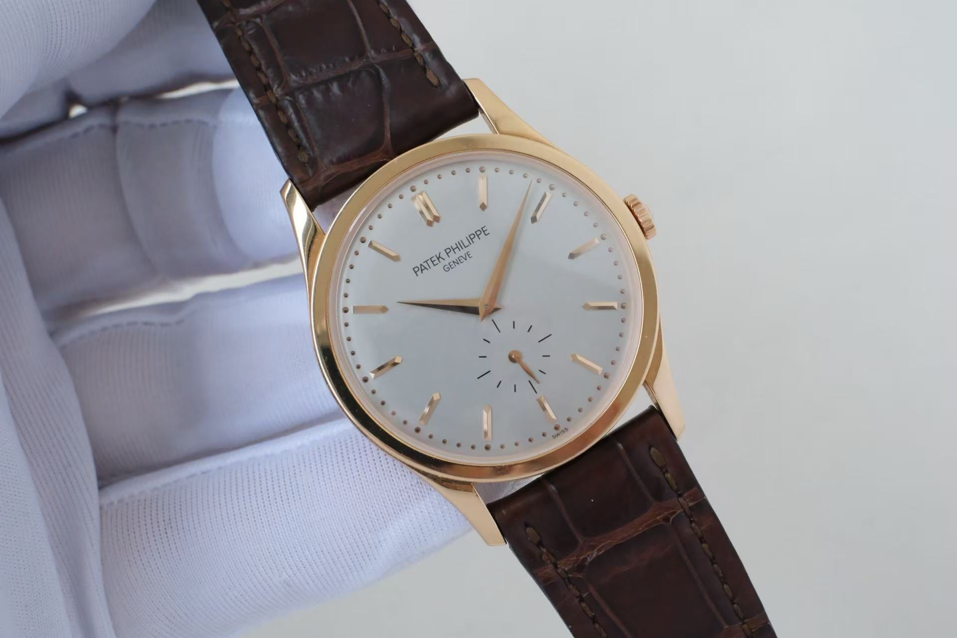 百达翡丽 Patek Philippe 古典表 Calatrava 5196R-001 18K玫瑰金 手动机械 37mm