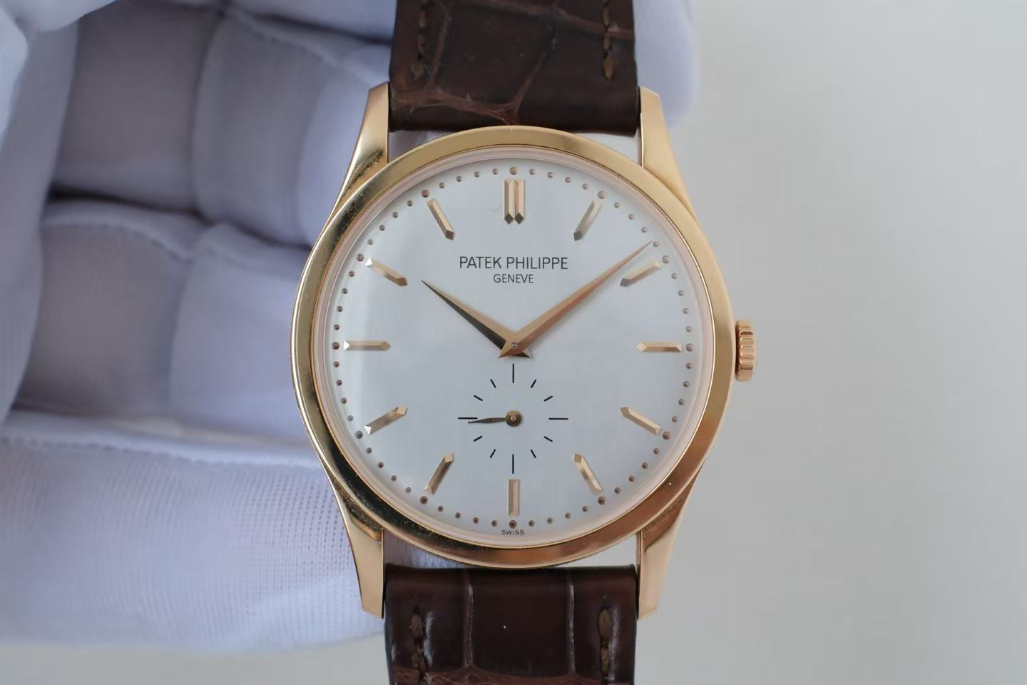 百达翡丽 Patek Philippe 古典表 Calatrava 5196R-001 18K玫瑰金 手动机械 37mm