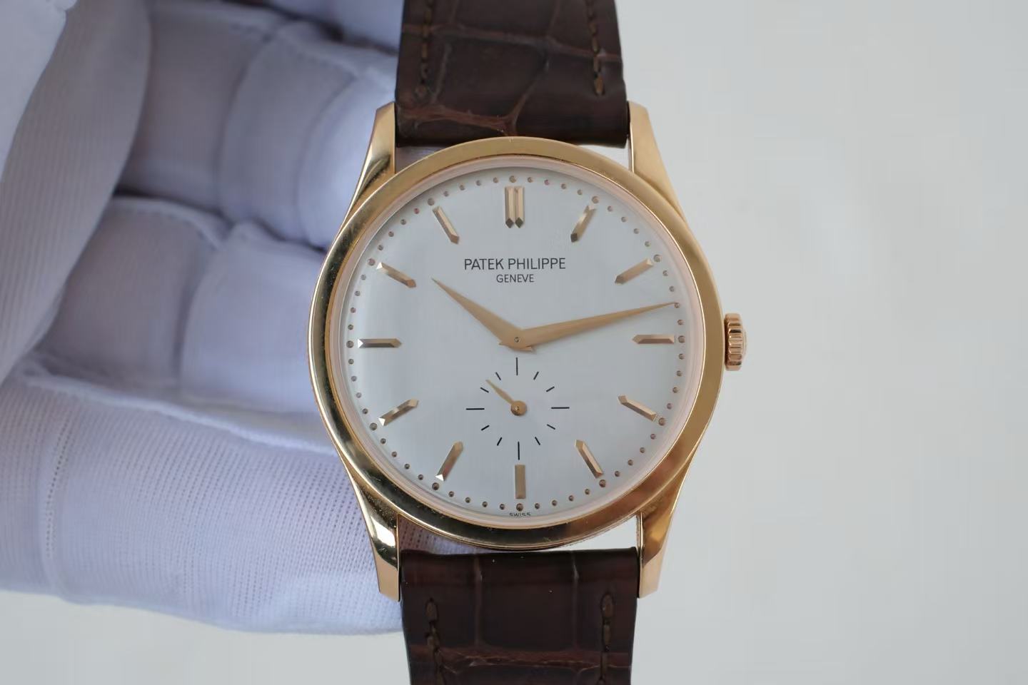 百达翡丽 Patek Philippe 古典表 Calatrava 5196R-001 18K玫瑰金 手动机械 37mm