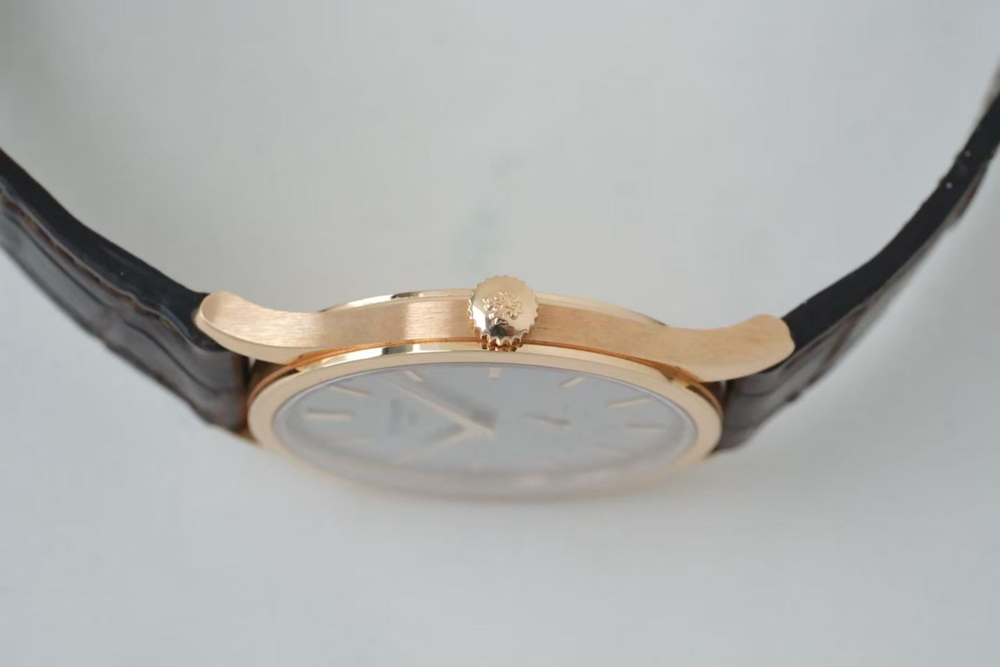 百达翡丽 Patek Philippe 古典表 Calatrava 5196R-001 18K玫瑰金 手动机械 37mm