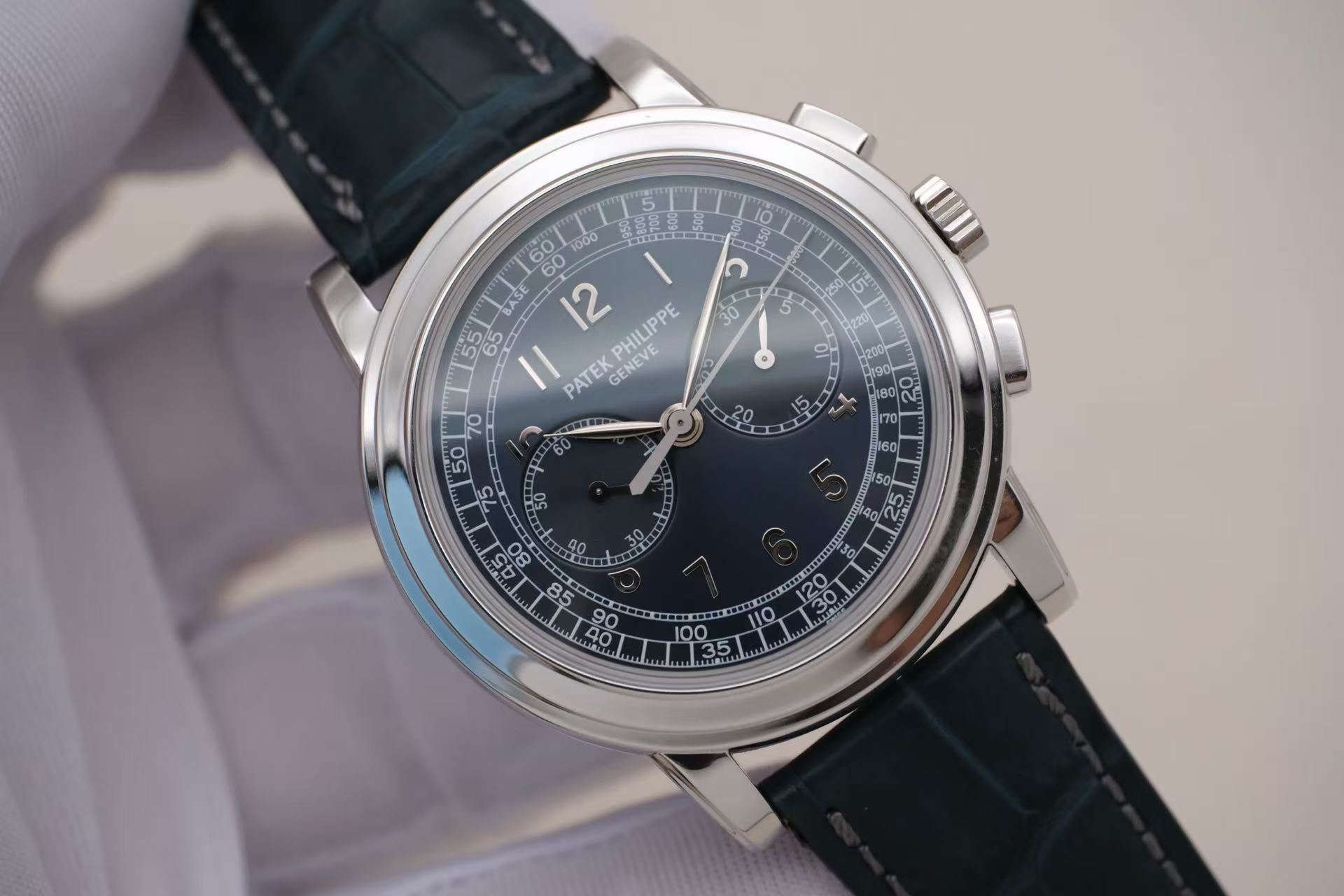 Patek Philippe Complications 5070P-001 Platinum Chronograph 42mm (approximately 250 pieces worldwide)