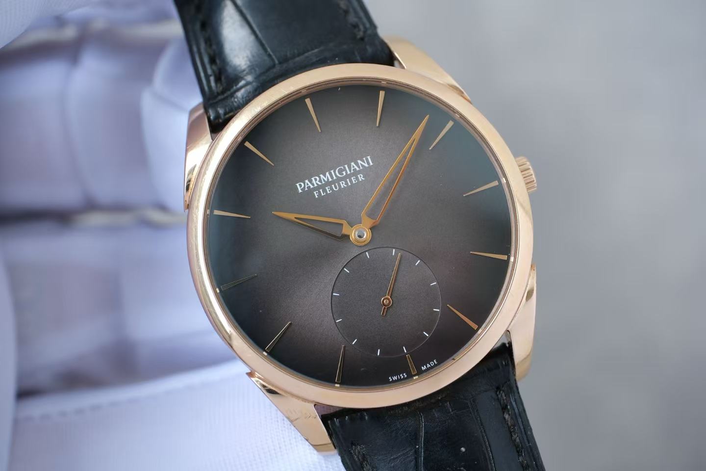 ✦ 帕玛强尼 Parmigiani Tonda系列 39毫米 18K玫瑰金 (全球限量28枚)