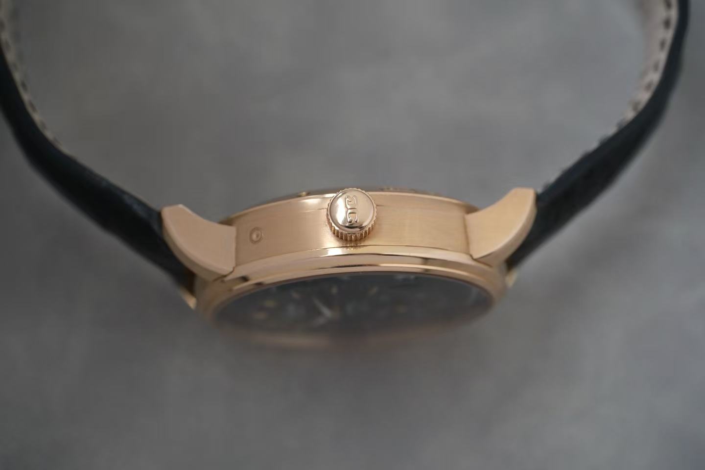 ✦ 格拉苏蒂原创 Glashütte Original 偏心系列 40毫米 18K玫瑰金 月相腕表