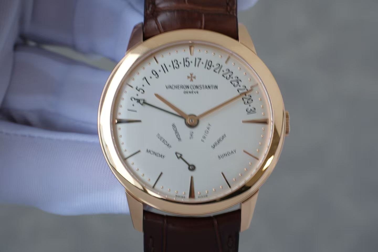 ✦ Vacheron Constantin Heritage Collection 42.5mm 18K Rose Gold Double Retrograde Date and Day