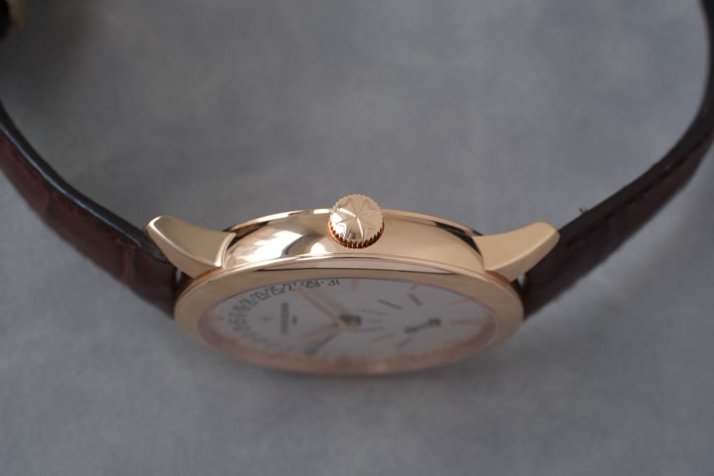 ✦ Vacheron Constantin Heritage Collection 42.5mm 18K Rose Gold Double Retrograde Date and Day