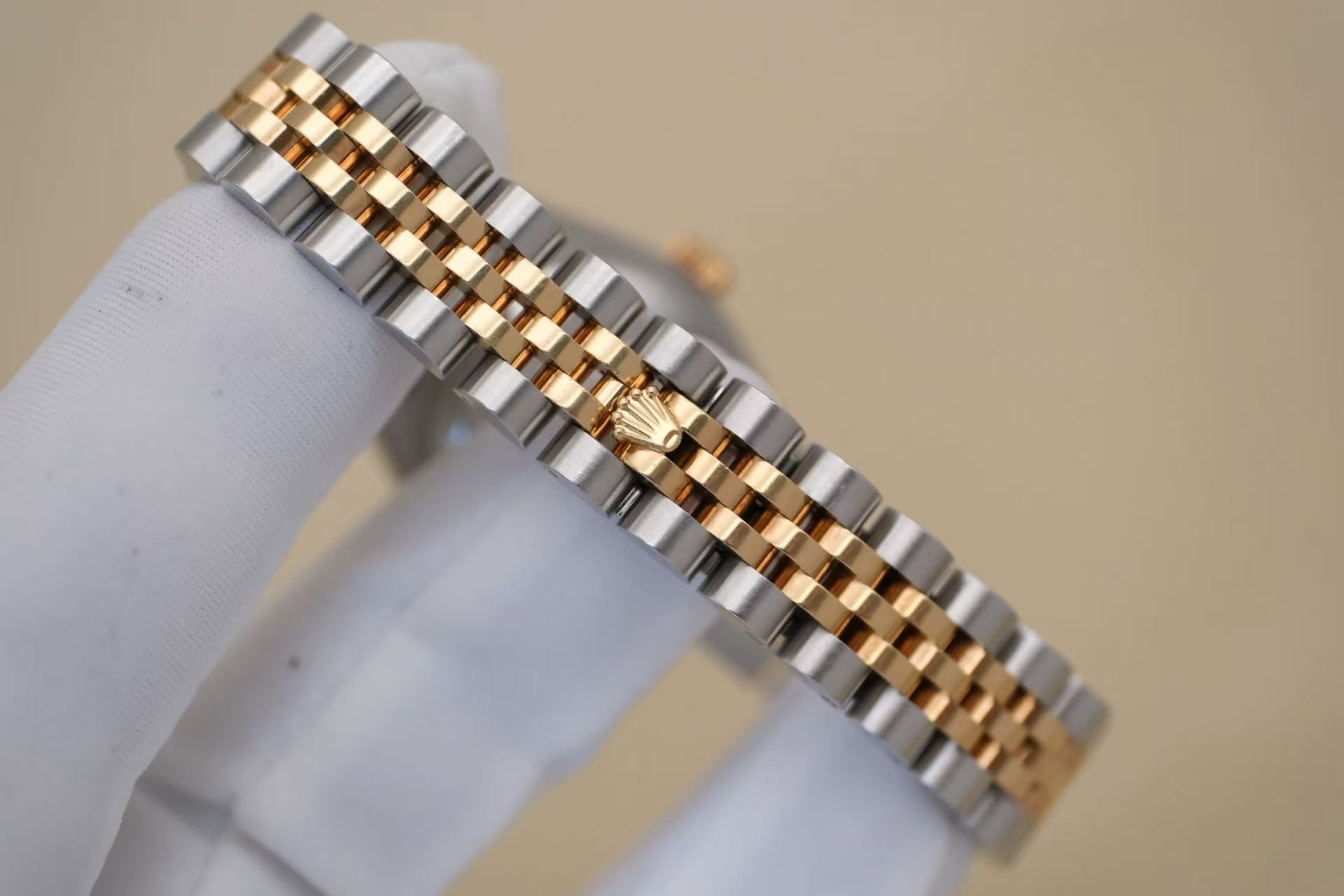 ✦ 劳力士 Rolex 女装日志型 26毫米 金钢(18K黄金/精钢) 179173