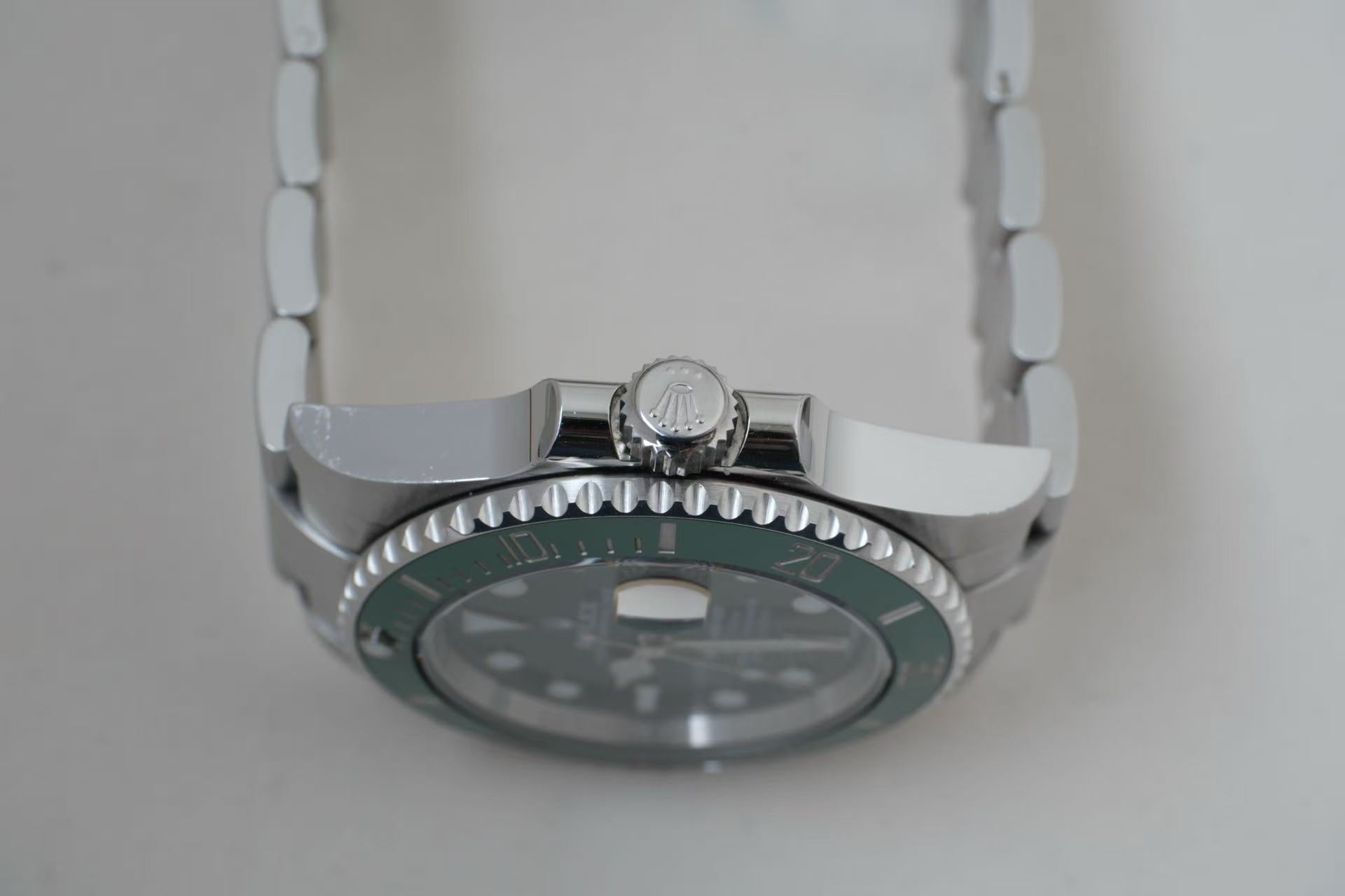 ✦ 劳力士 Rolex 潜航者日历型 40毫米 蚝式钢 二代绿水鬼(Hulk) m116610LV-0002 (2019年全套全长/带票据)