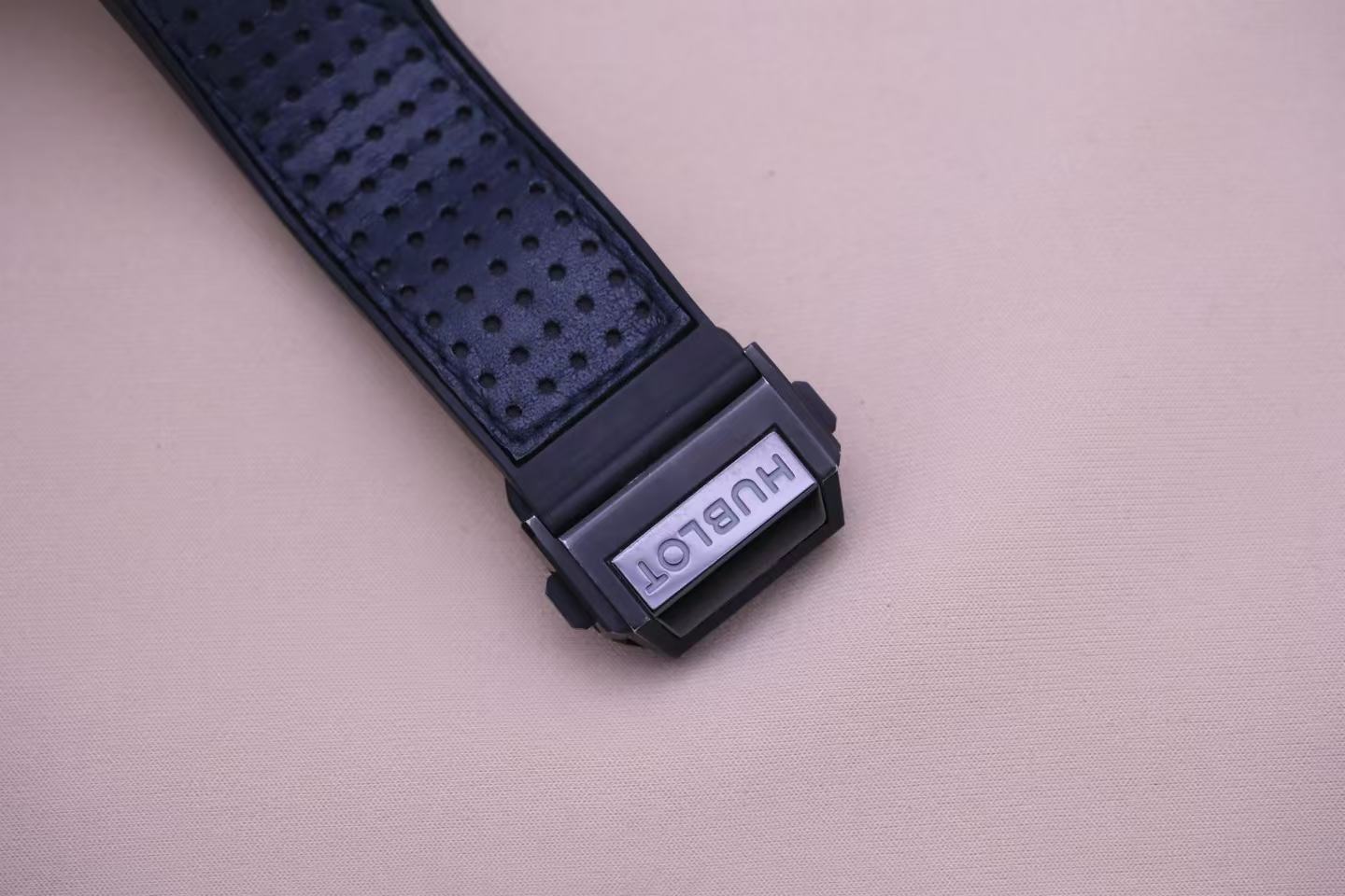 ✦ 宇舶 Hublot Big Bang 系列 45毫米 蓝碳纤维 全球限量200枚 416.YL.5120.VR