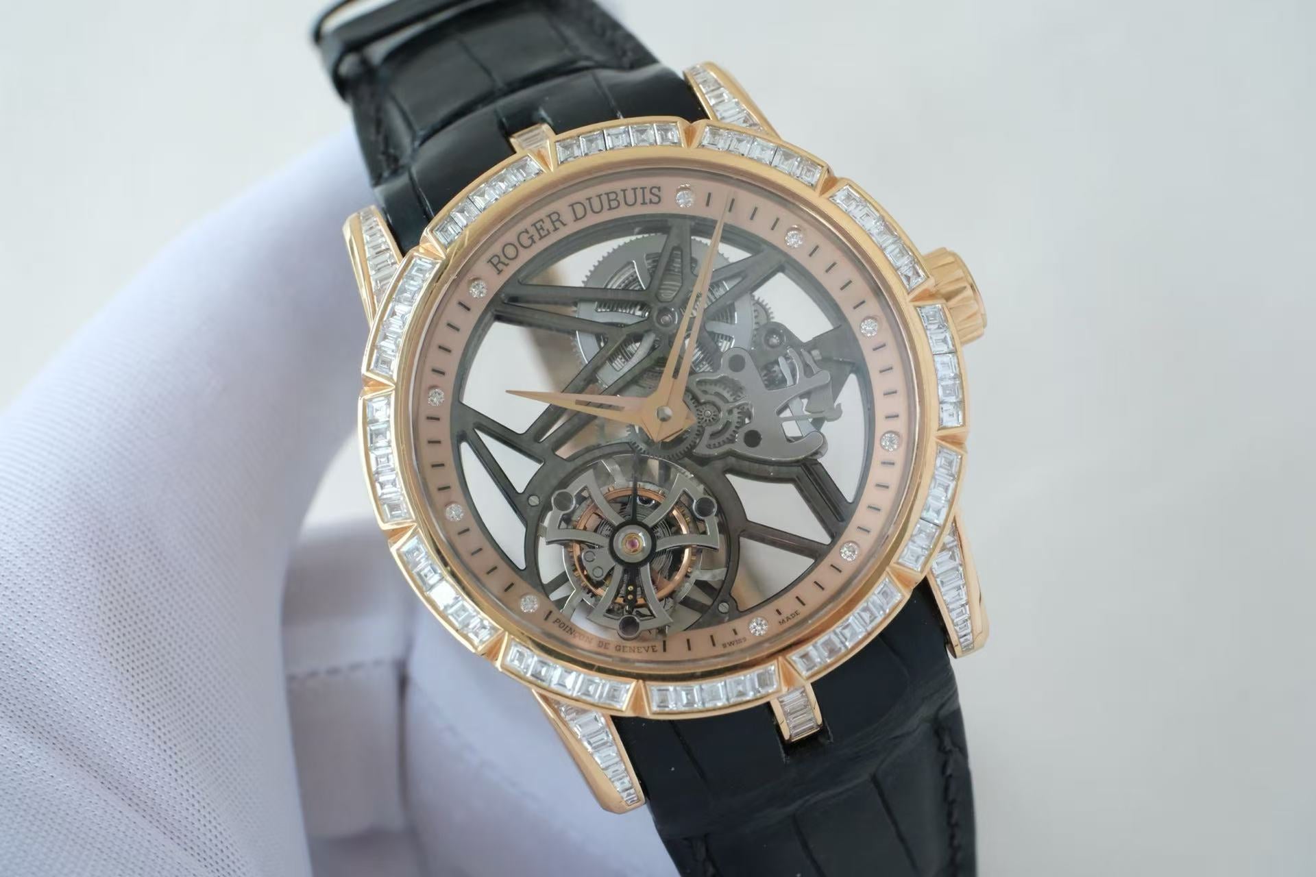 ✦ Roger Dubuis Regal Series 42mm 18K Rose Gold Diamond-set Tourbillon RDDBEX0418