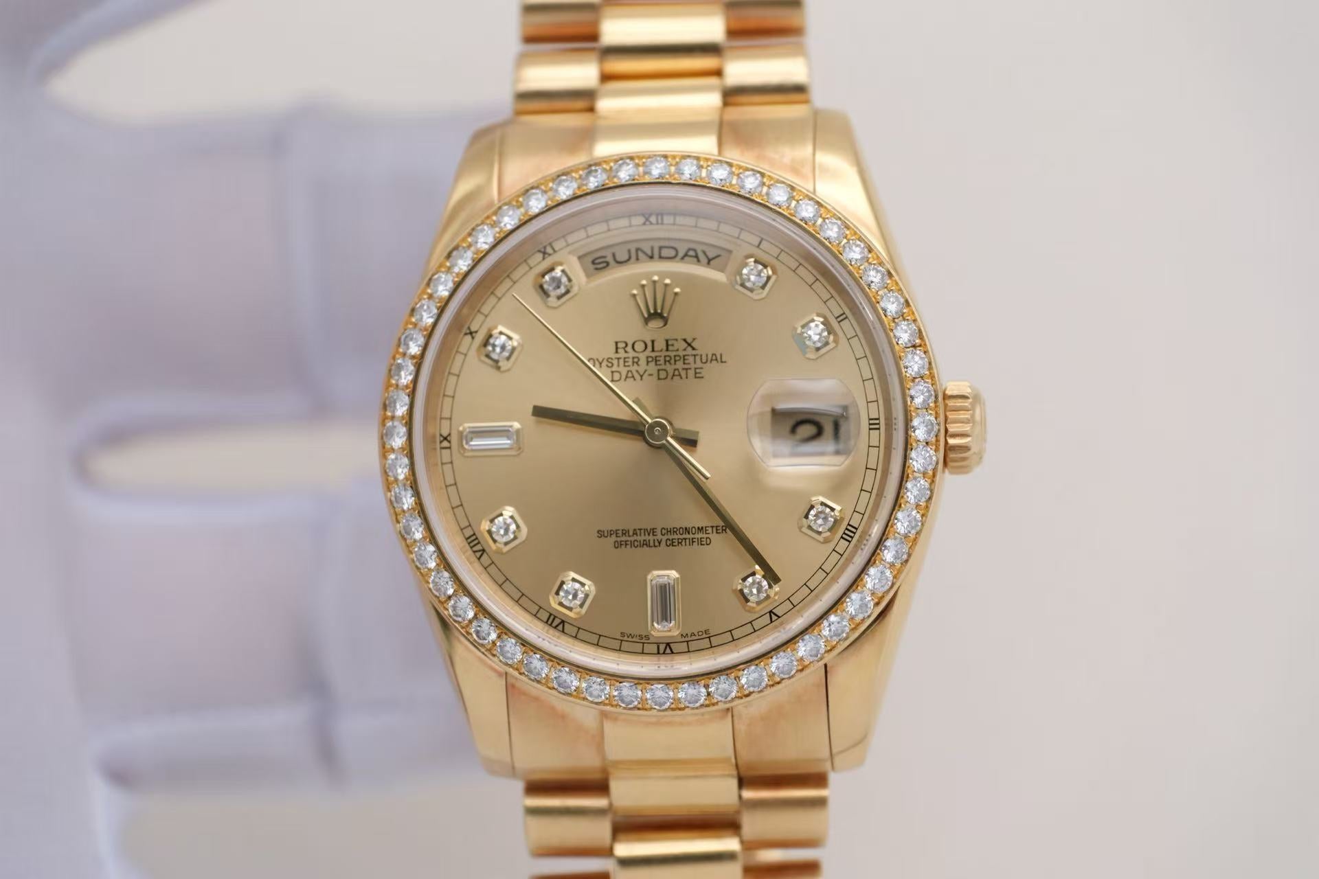 ✦ 劳力士 Rolex 星期日历型 36毫米 18K黄金 原厂镶钻 118348 (2006年带收据大全套)