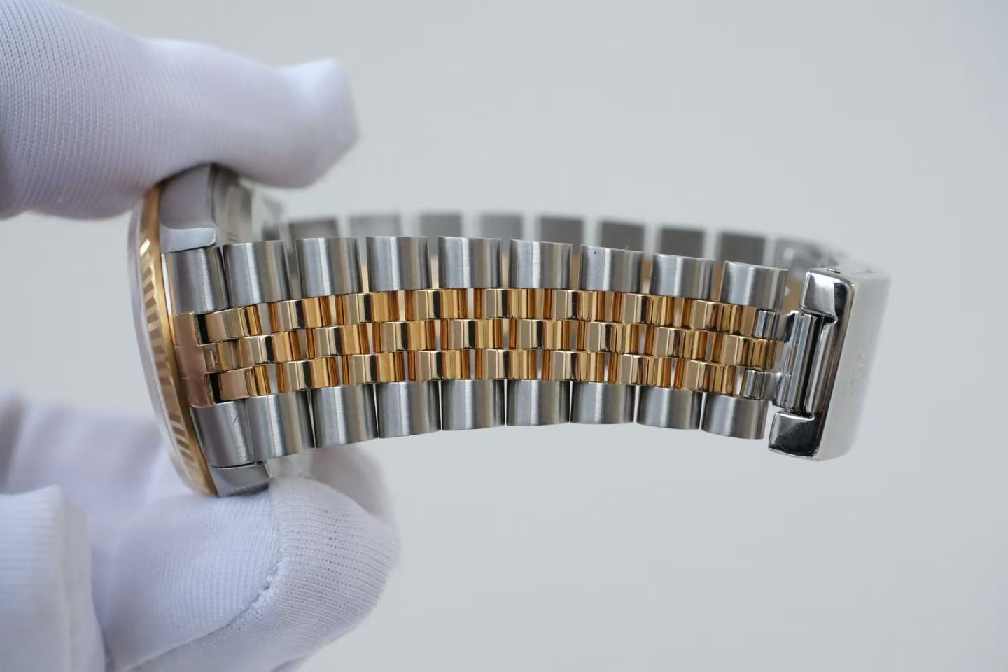 ✦ Rolex Datejust 36mm 18K two-tone champagne gold dial with diamonds 16233 (Exceptional condition/21-link bracelet)