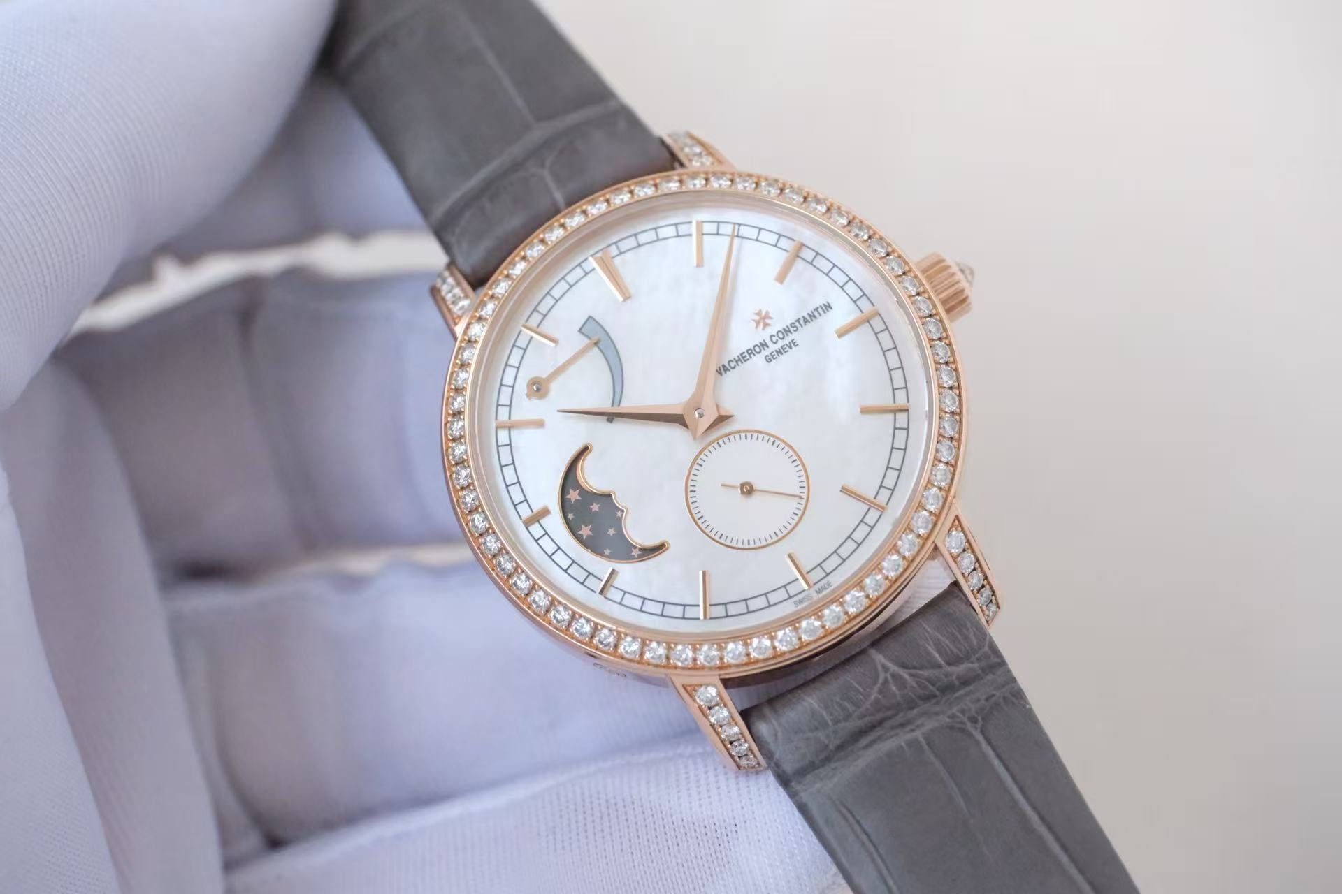 ✦ Vacheron Constantin Patrimony Collection 36mm 18K Rose Gold Diamond-set Mother-of-Pearl Dial 83570 (Complete Set, 2016)