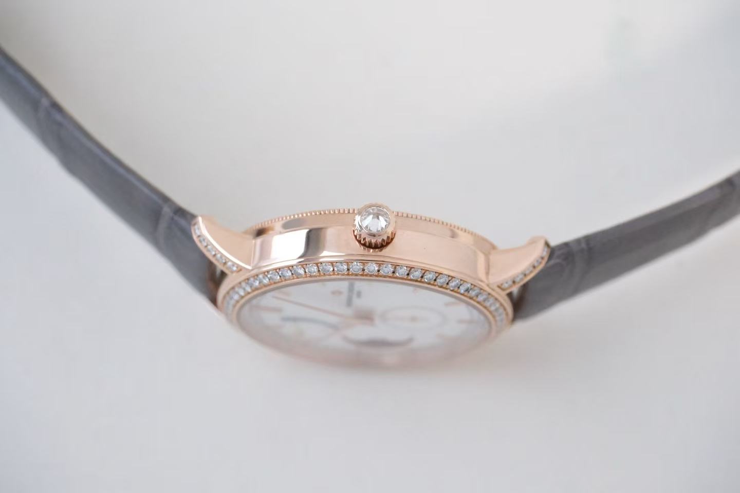 ✦ Vacheron Constantin Patrimony Collection 36mm 18K Rose Gold Diamond-set Mother-of-Pearl Dial 83570 (Complete Set, 2016)