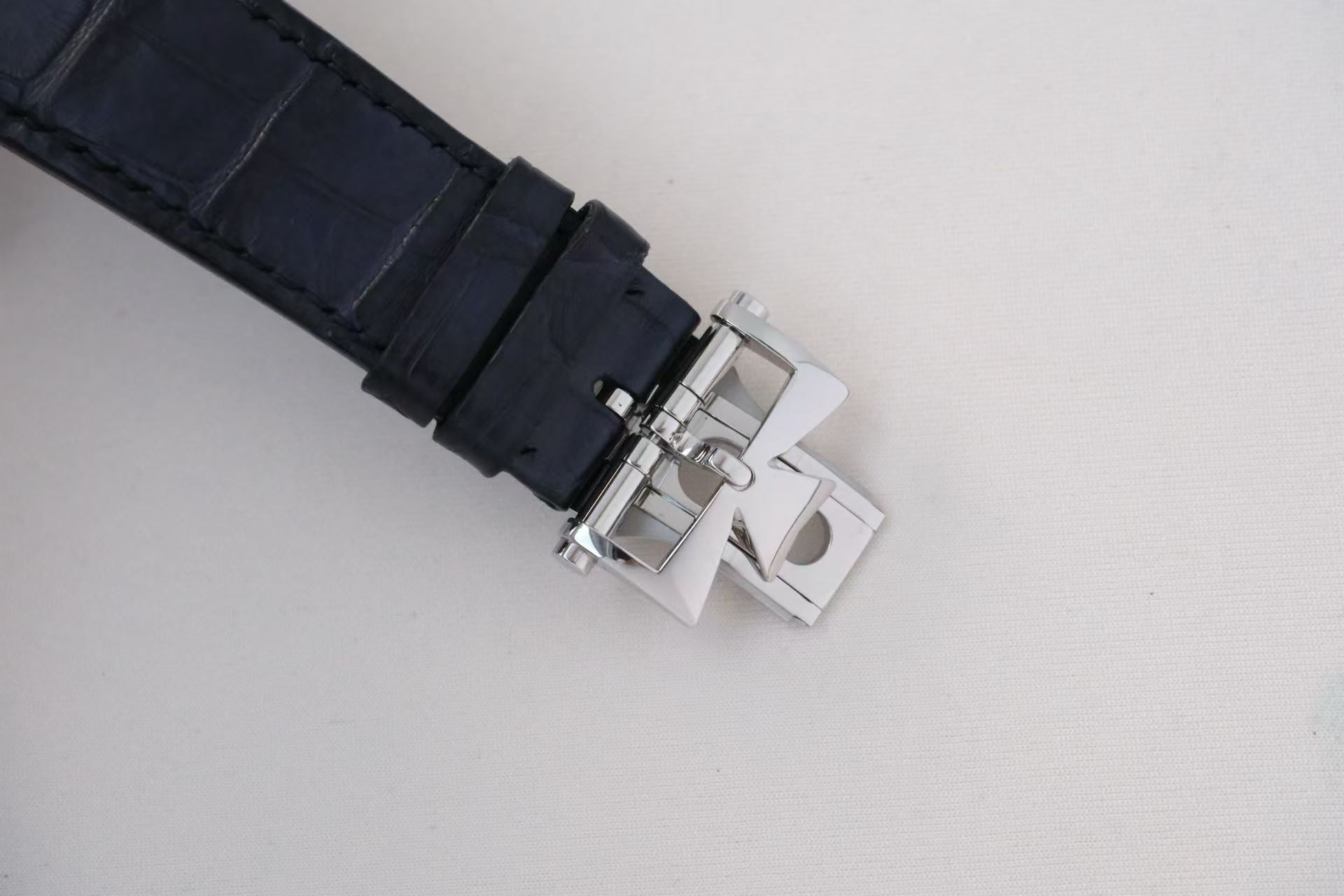 ✦ 江诗丹顿 Vacheron Constantin 奎德利系列 41x50.3毫米 不锈钢 蓝盘 4500S (近半价大漏)