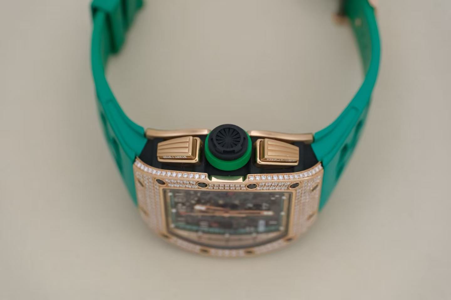 ✦ Richard Mille RM011 RG Macau Limited Edition 18K Rose Gold Rough Diamond (Limited to 30 pieces worldwide / Dual Certificates issued in 2016)