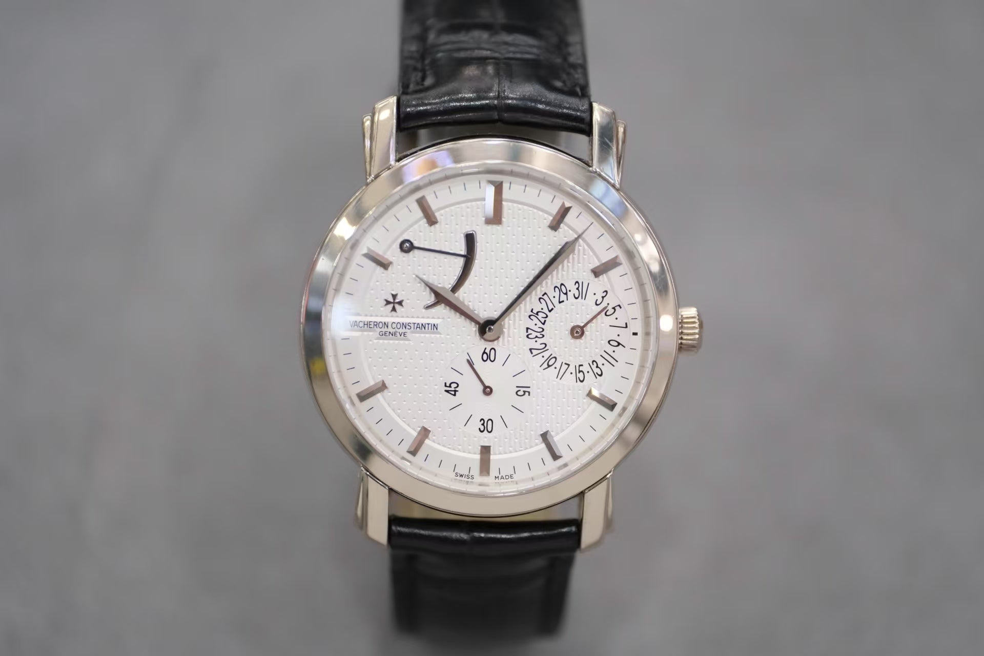 ✦ 江诗丹顿 Vacheron Constantin 马耳他系列 38毫米 18K白金 动力储备显示 83060