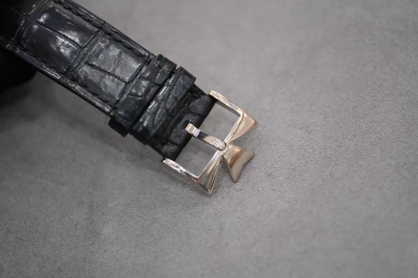 ✦ 江诗丹顿 Vacheron Constantin 马耳他系列 38毫米 18K白金 动力储备显示 83060