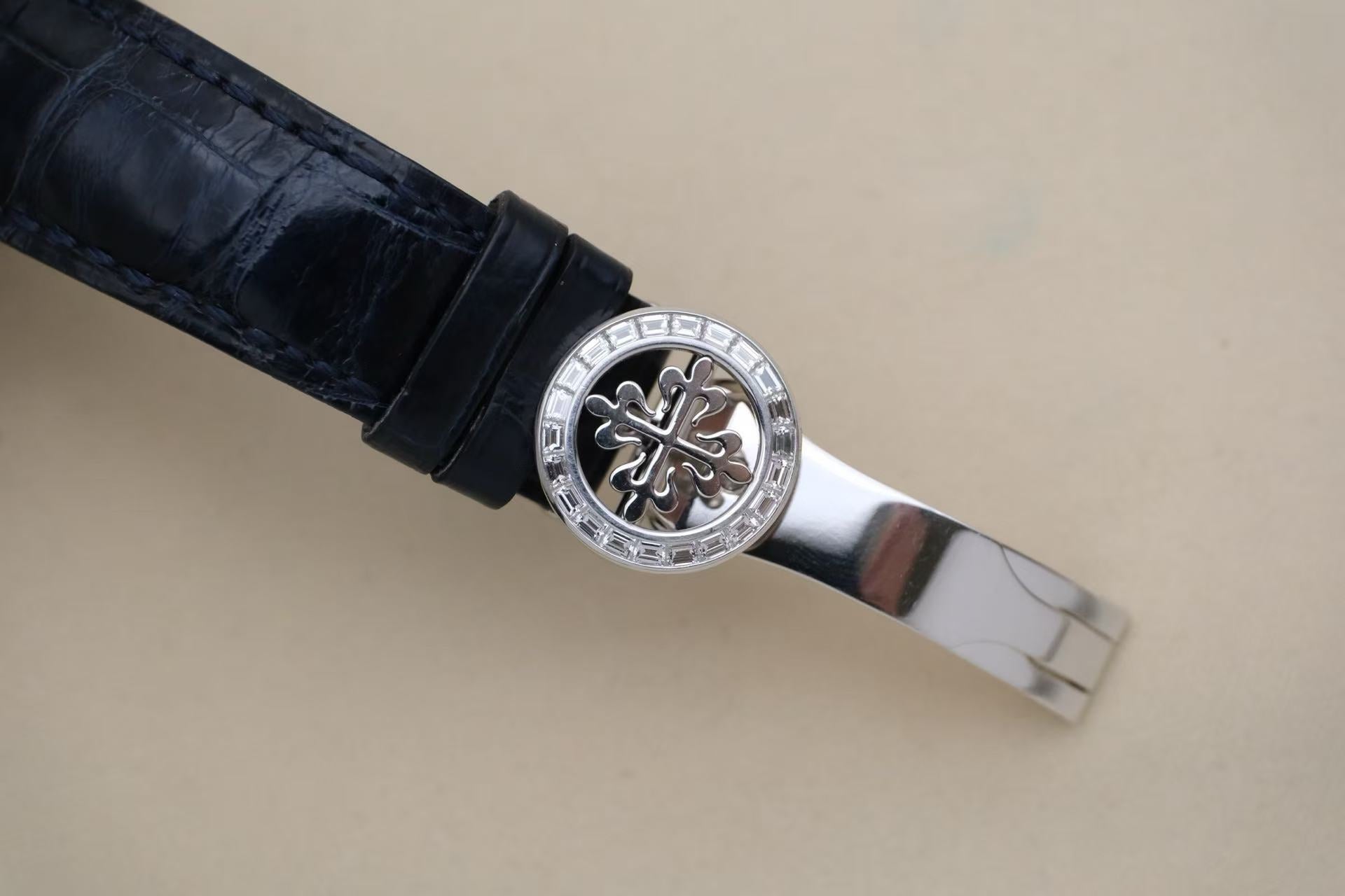 ✦ Patek Philippe Complications Timepiece 5961P 40.5mm PT950 Platinum with Diamonds and Blue Dial Automatic Mechanical