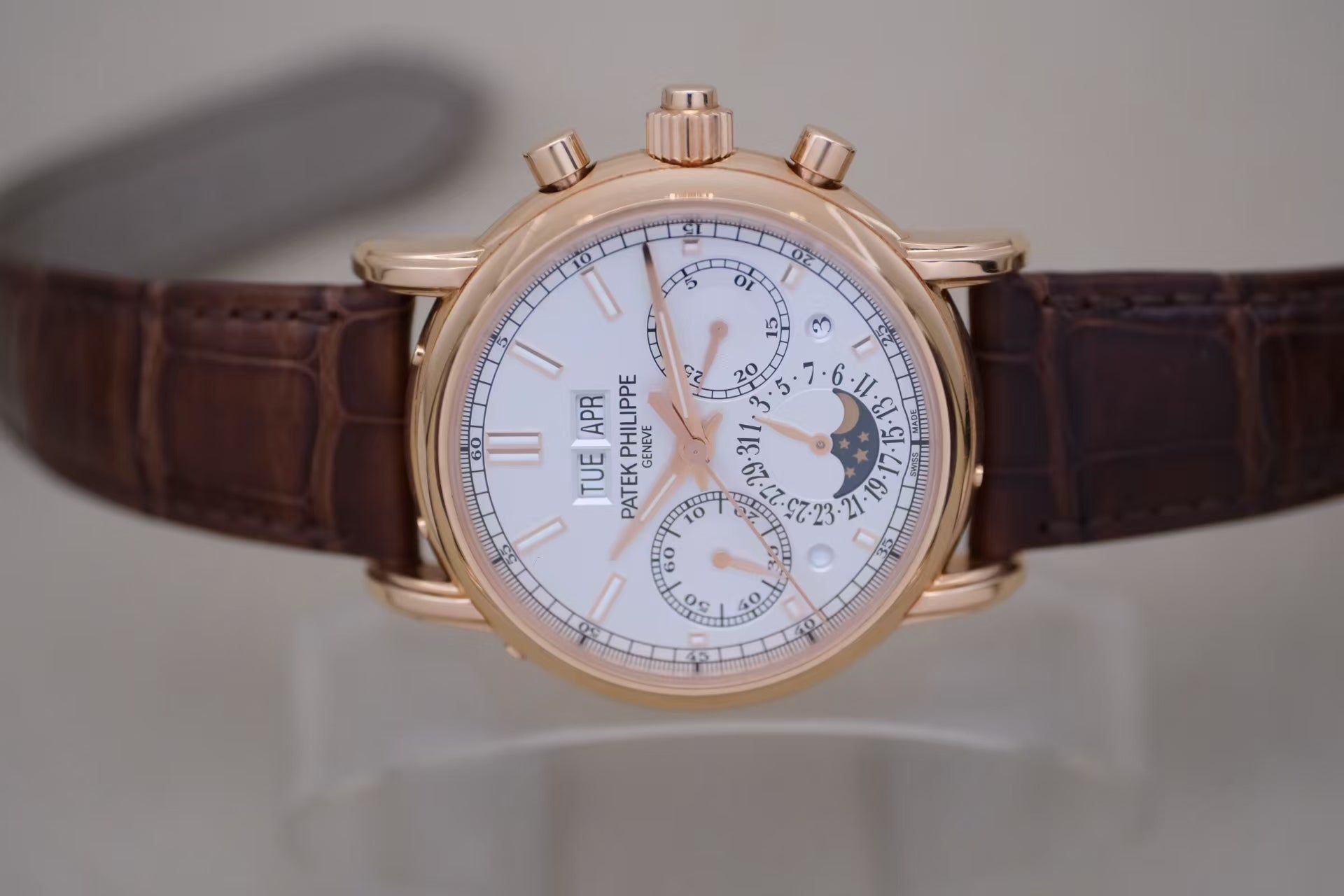 ✦ Patek Philippe Grand Complications Timepiece 5204R 40mm 18K Rose Gold Manual Mechanical