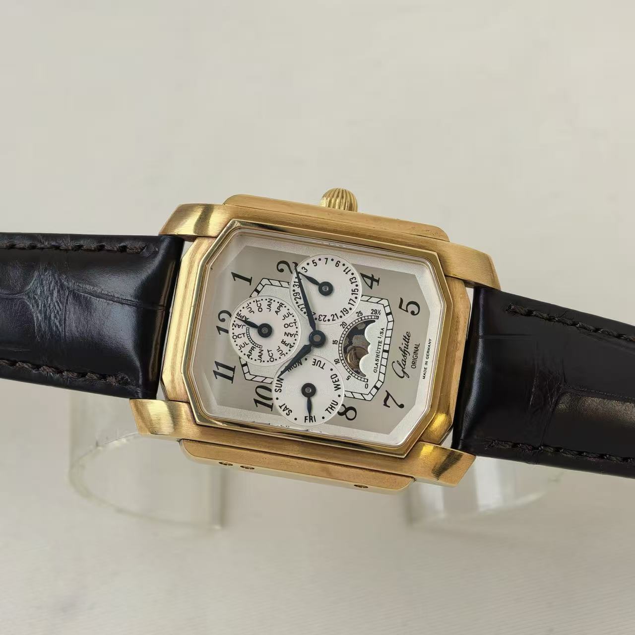 ✦ 格拉苏蒂原创 Glashütte Original 1-42-01-11-12-04 36.3x40毫米 18K金 年历 手动机械