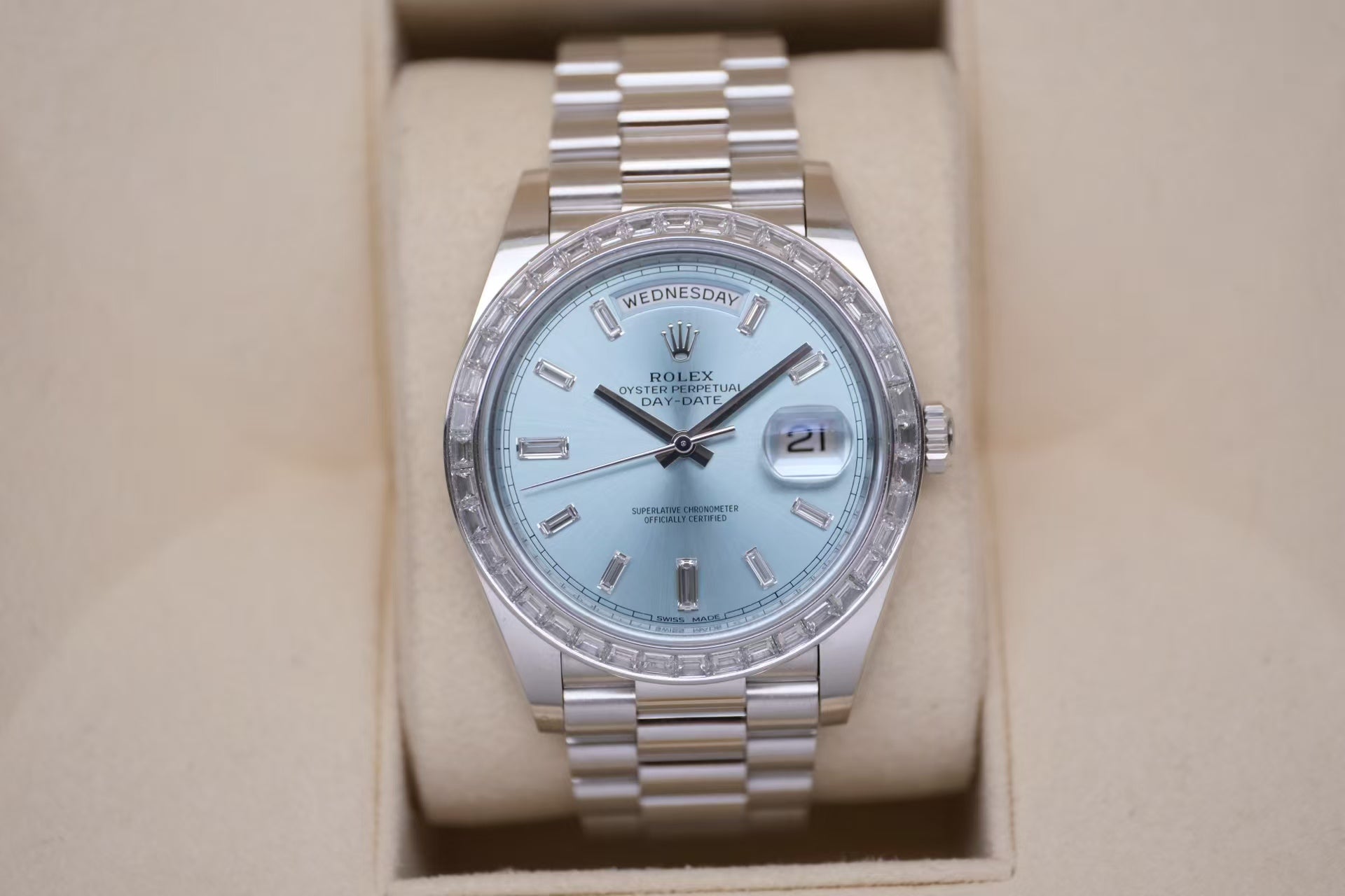 ✦ Rolex Day-Date 228396TBR 40mm 950 Platinum Ice Blue Dial with Crystal Diamonds - Automatic Mechanical