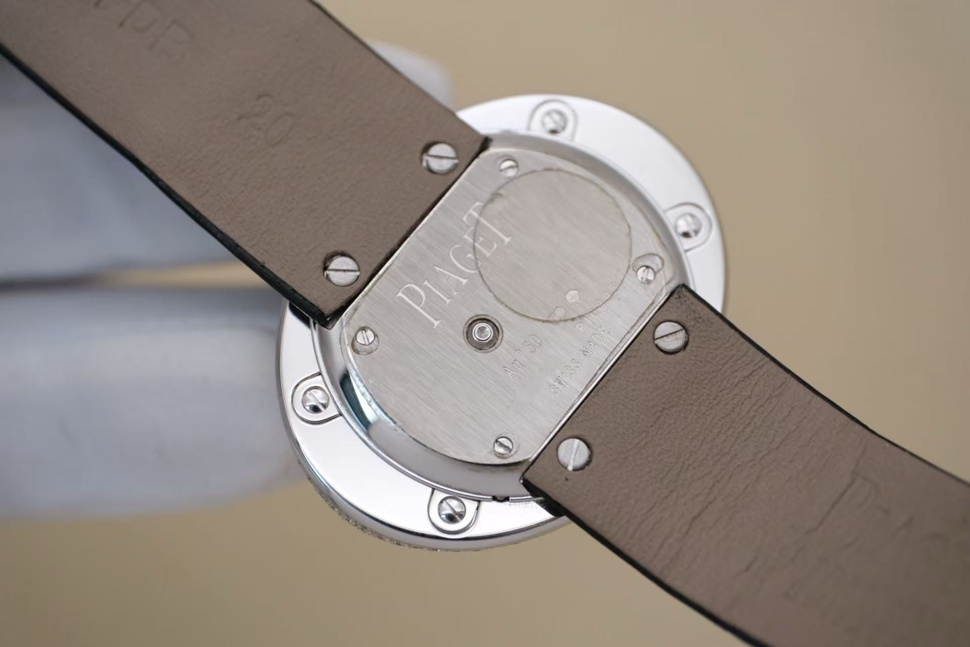✦ 伯爵 Piaget LIMELIGHT GALA G0A37199 40x32毫米 18K白金 满天星镶钻 石英女表