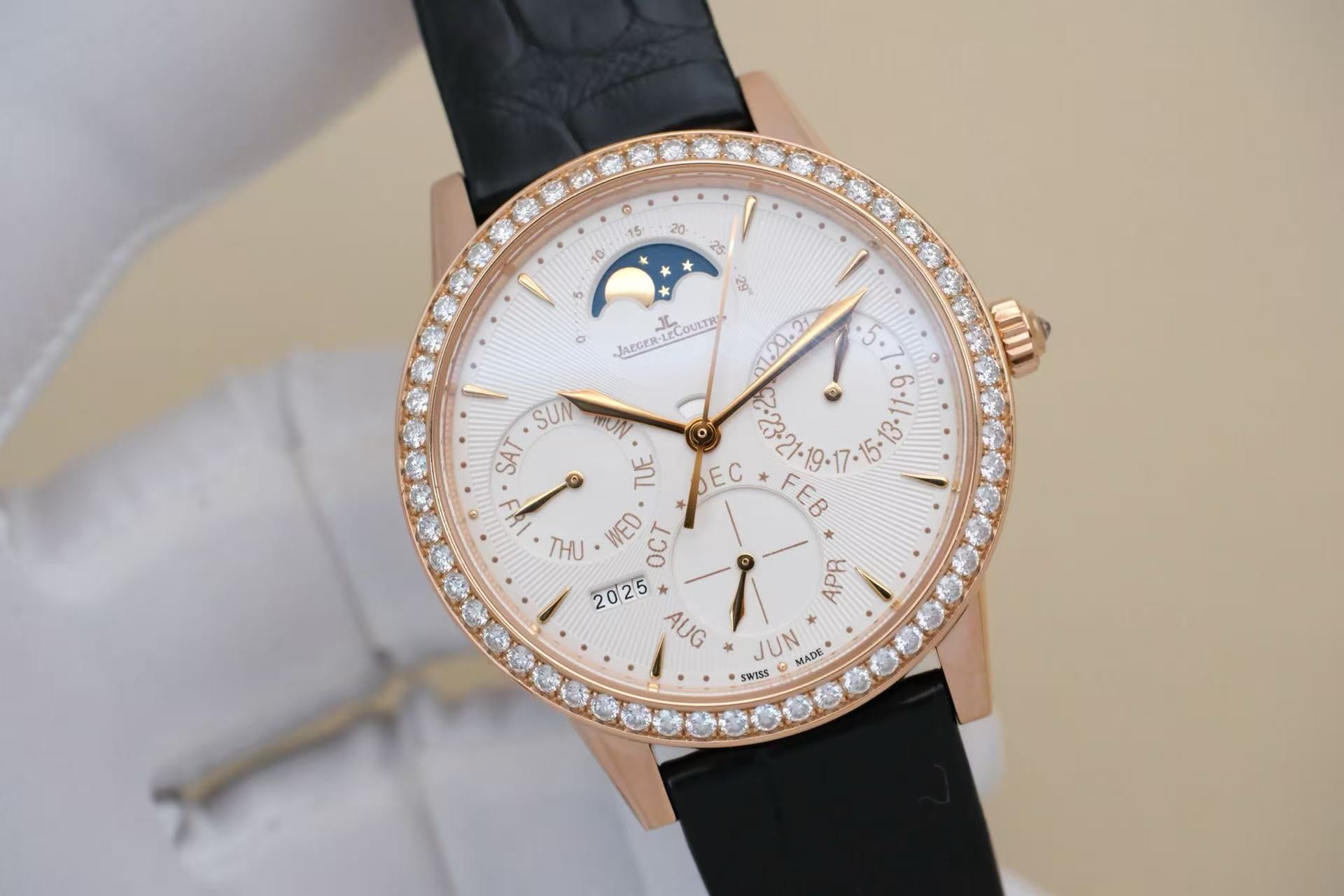 ✦ 积家 Jaeger-LeCoultre 约会系列 Q3492420 37.5毫米 18K玫瑰金 镶钻 万年历月相 自动机械