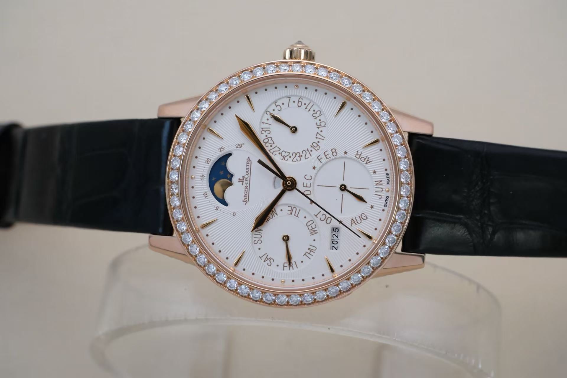 ✦ 积家 Jaeger-LeCoultre 约会系列 Q3492420 37.5毫米 18K玫瑰金 镶钻 万年历月相 自动机械
