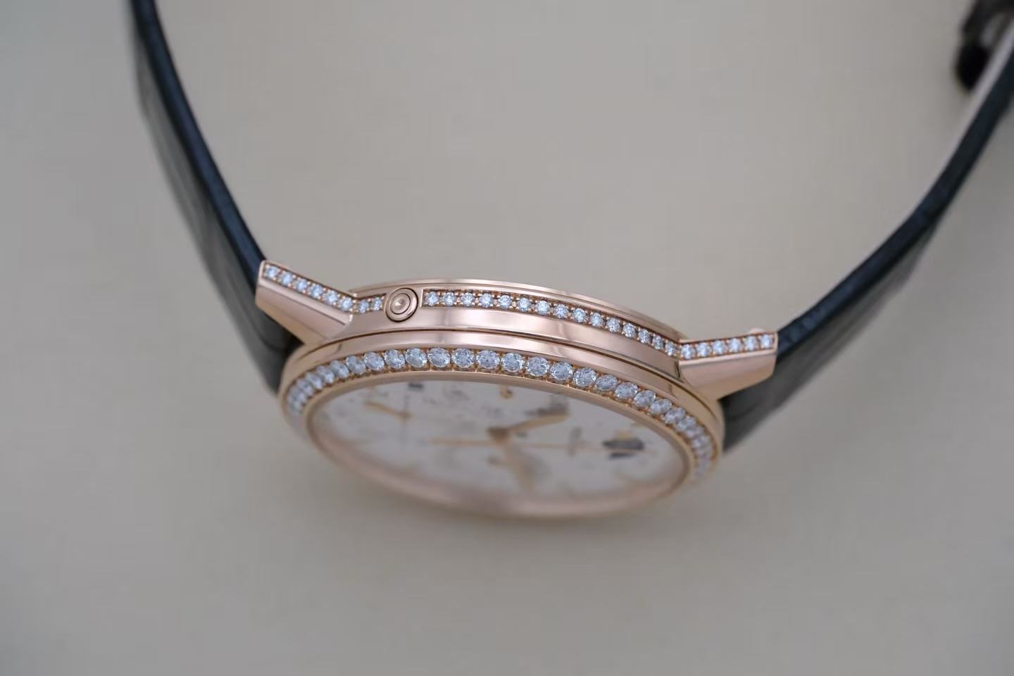 ✦ 积家 Jaeger-LeCoultre 约会系列 Q3492420 37.5毫米 18K玫瑰金 镶钻 万年历月相 自动机械