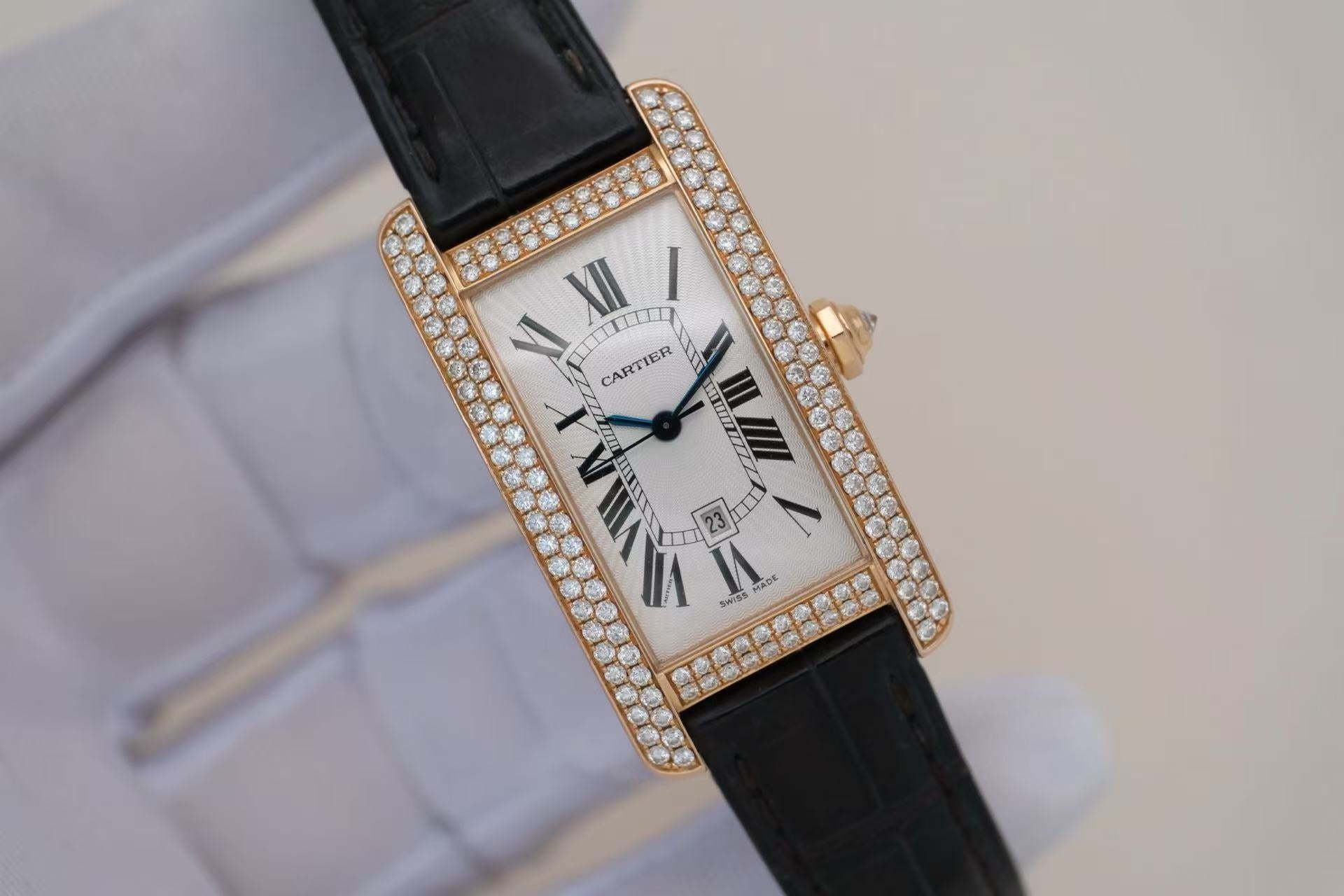 ✦ 卡地亚 Cartier 坦克 WB704751 41.6x22.6毫米 18K玫瑰金 镶钻 自动机械