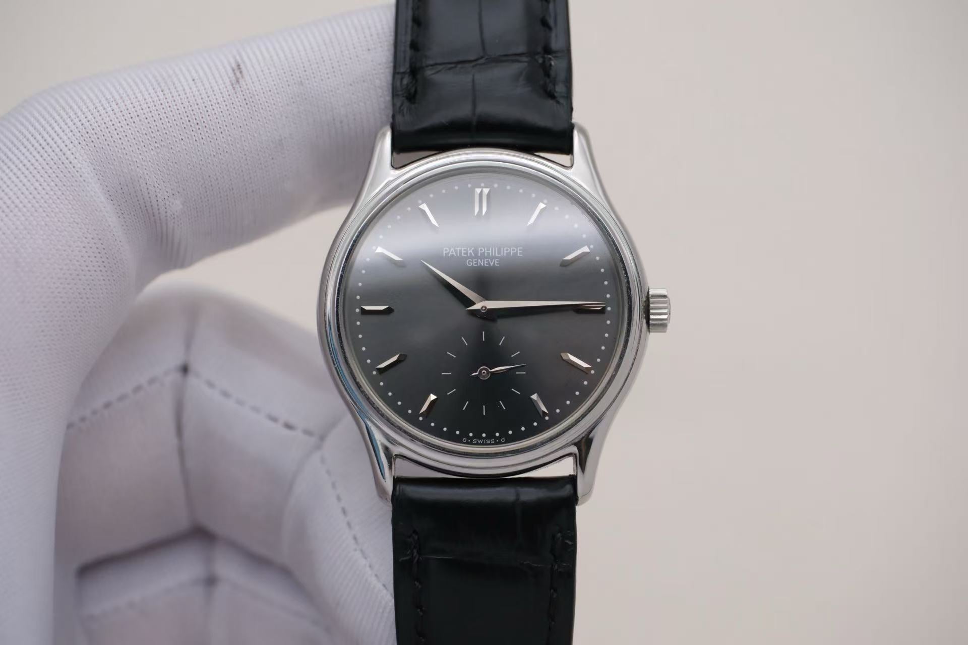 ✦ Patek Philippe Calatrava 3923A 31.5mm Rare Stainless Steel Small Seconds Manual Mechanical Watch