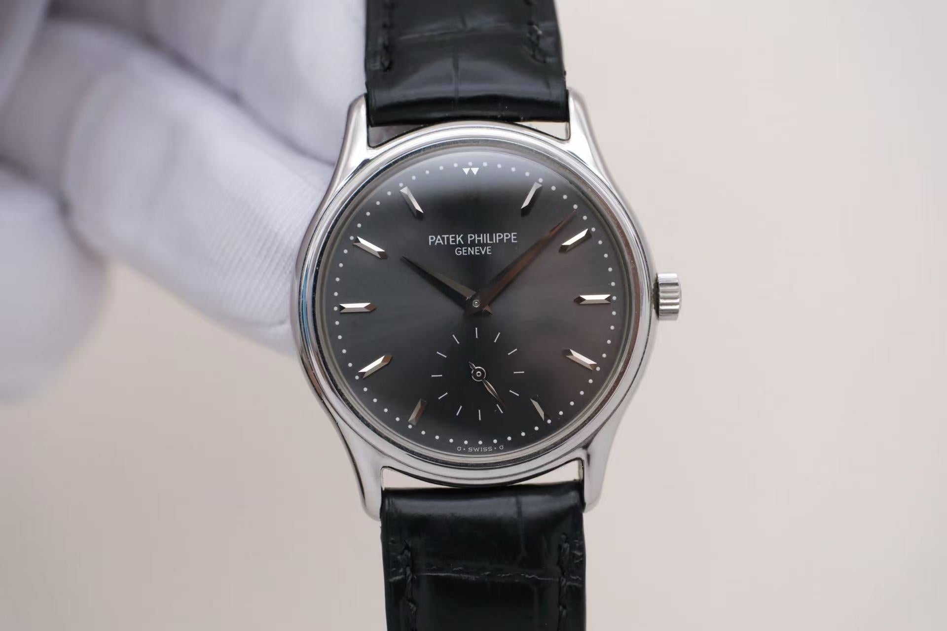 ✦ Patek Philippe Calatrava 3923A 31.5mm Rare Stainless Steel Small Seconds Manual Mechanical Watch