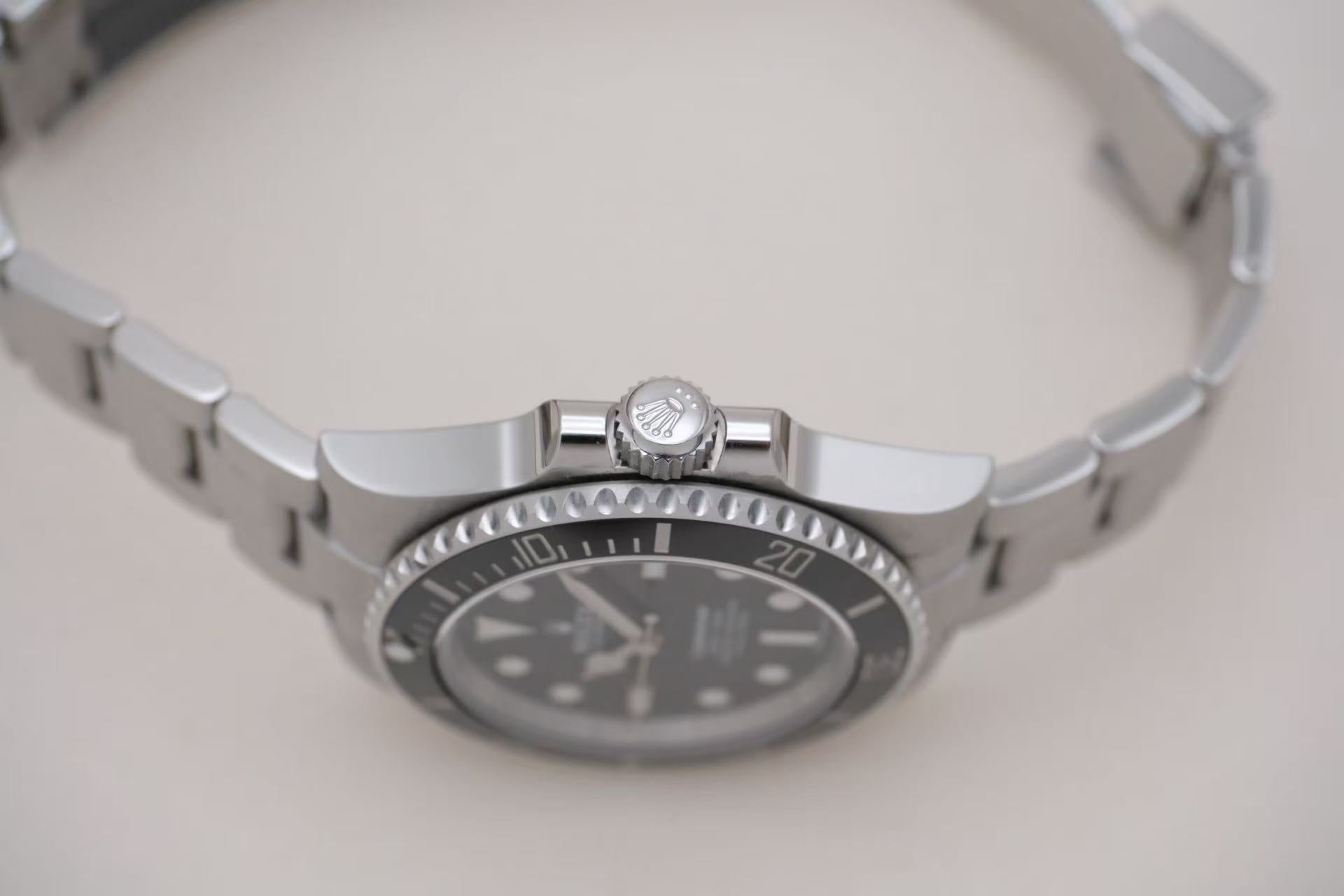 ✦ 劳力士 Rolex 潜航者型 114060 40毫米 蚝式钢 无历黑水鬼 自动机械