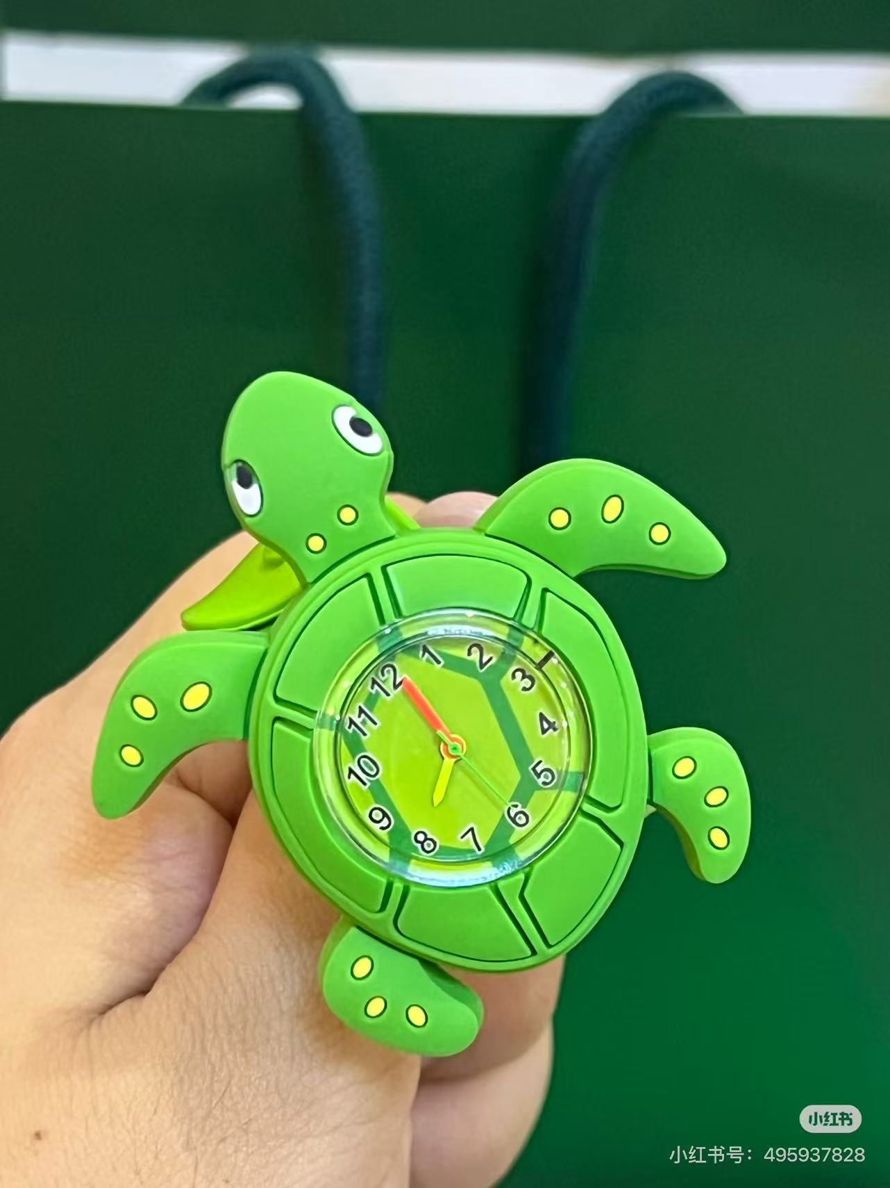 ✦ 劳力士 Rolex 绿盒装「绿海龟」3D仿生学 高分子硅胶 撞色指针 石英腕表