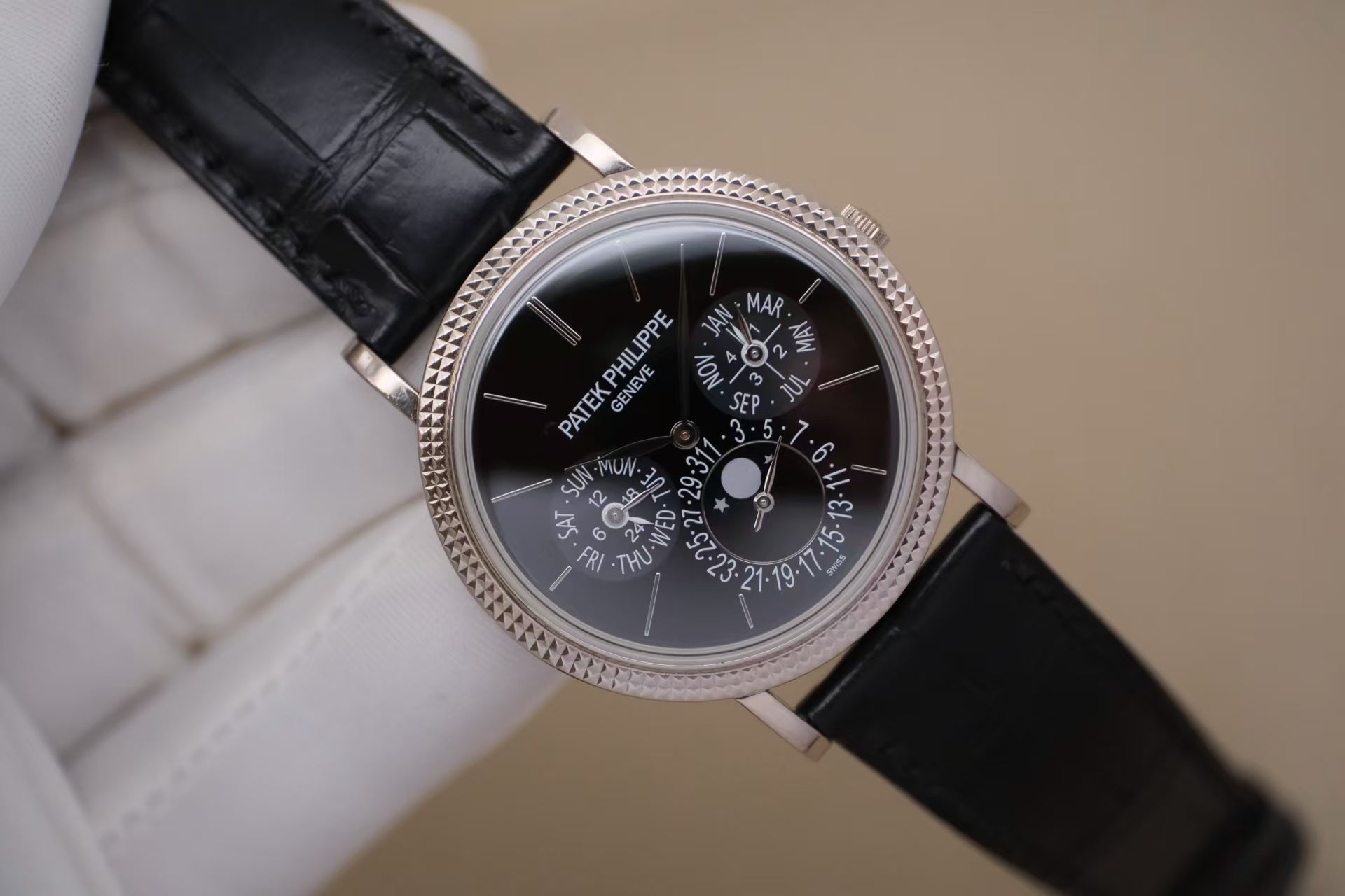 ✦ Patek Philippe Grand Complications Timepiece 5139G 38mm 18K White Gold with Black Dial Perpetual Calendar