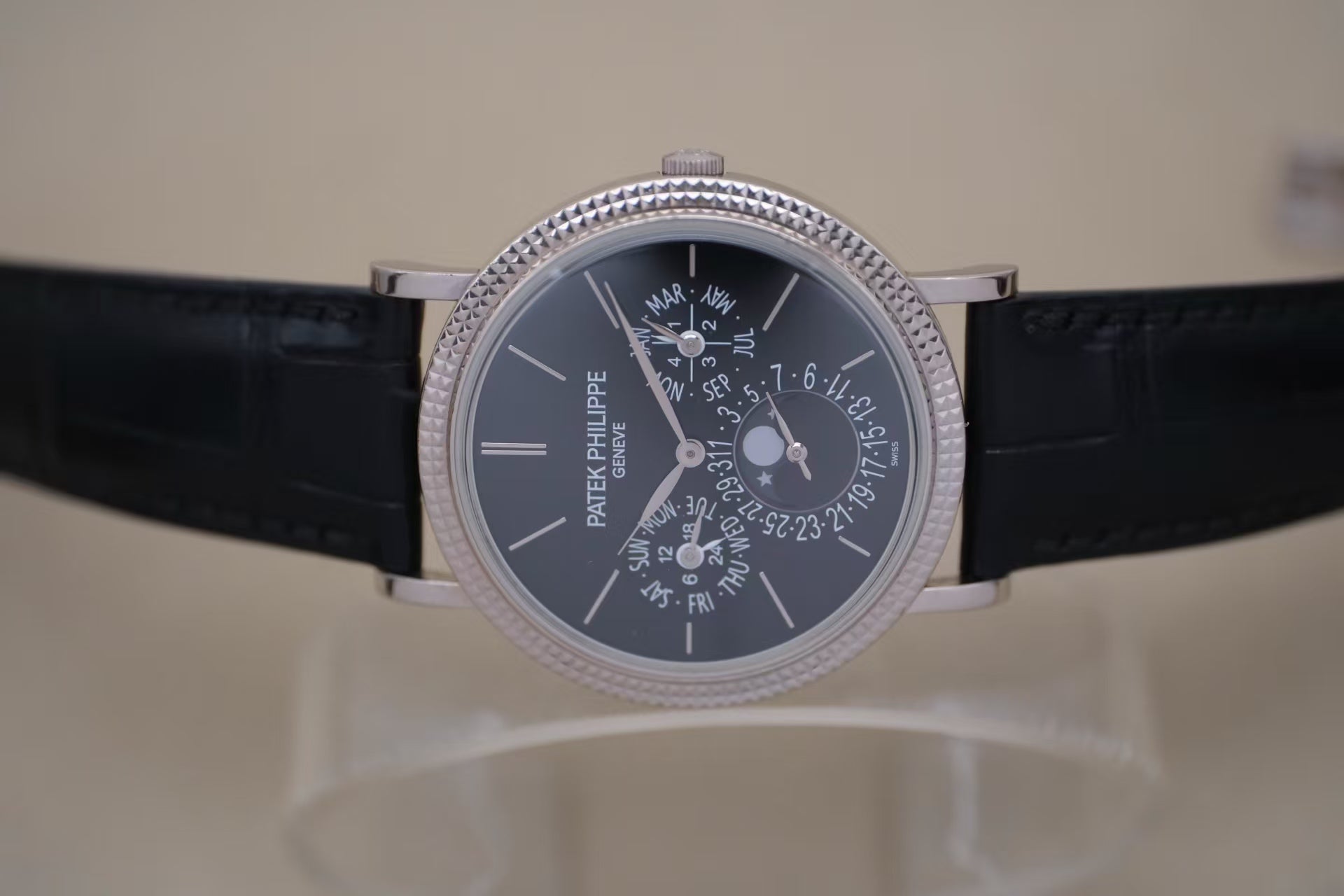 ✦ Patek Philippe Grand Complications Timepiece 5139G 38mm 18K White Gold with Black Dial Perpetual Calendar